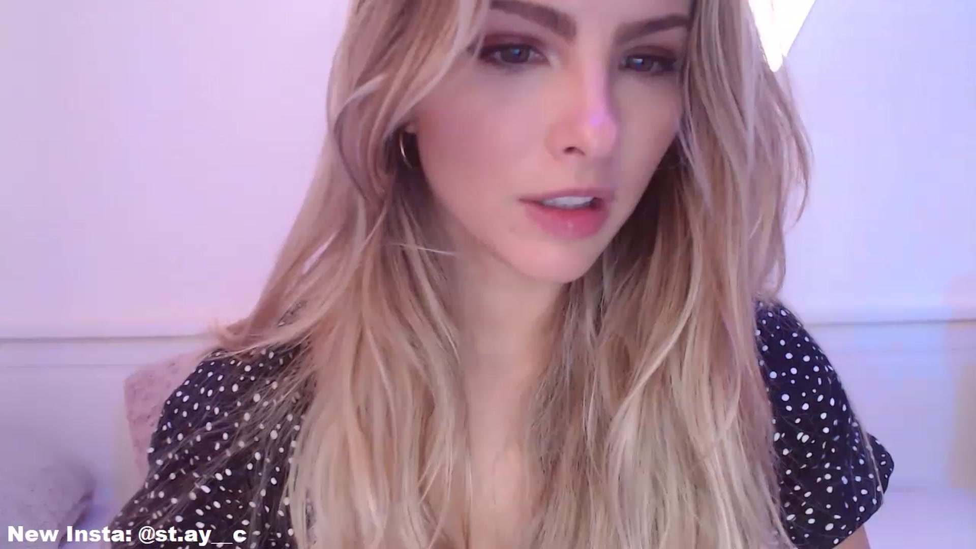 Gallery image thumbnail from StacyDoll's myfreecams stream on, 02/07/2023, 04:00 image 17 of 20
