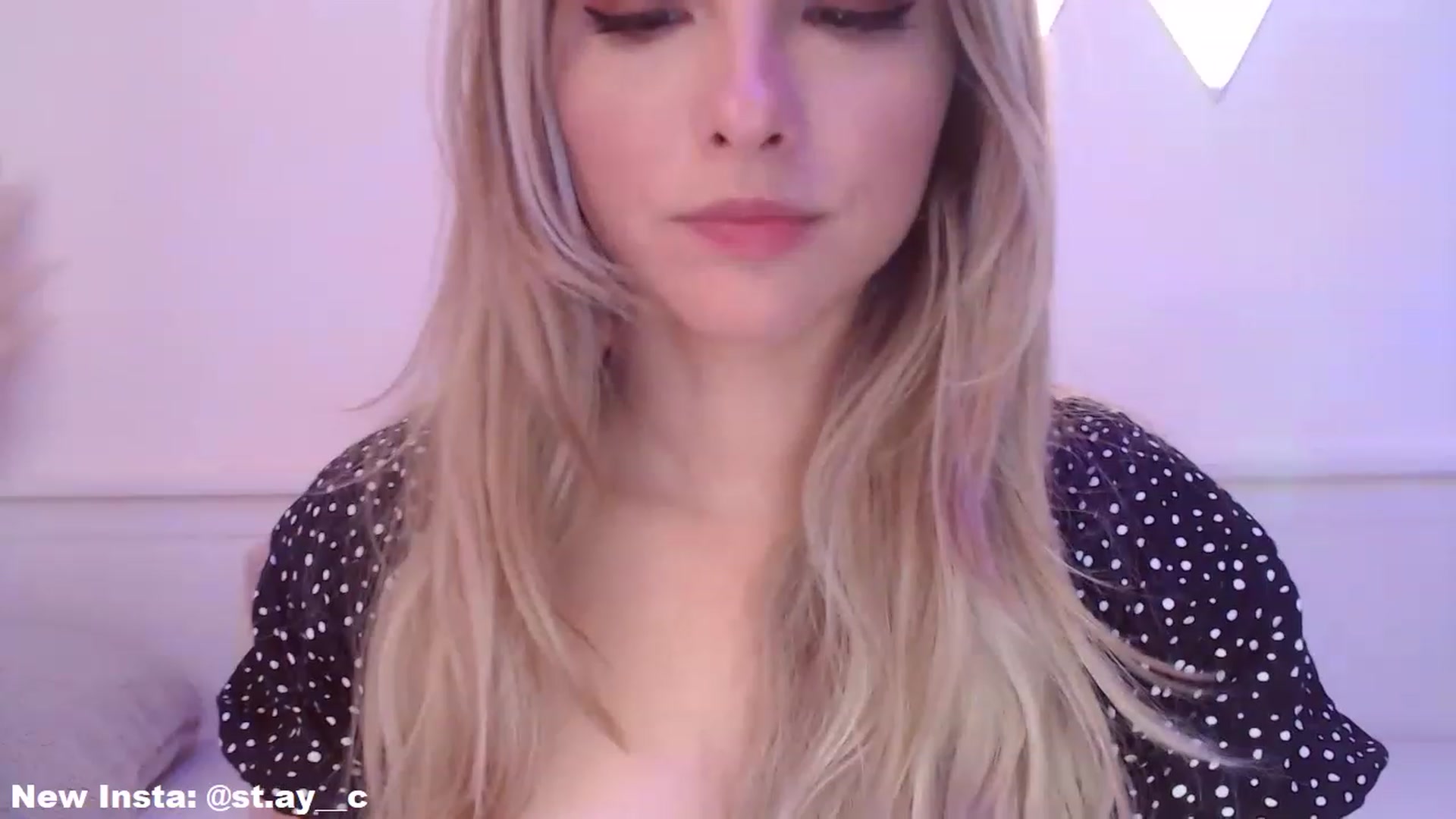Gallery image thumbnail from StacyDoll's myfreecams stream on, 02/07/2023, 04:00 image 19 of 20
