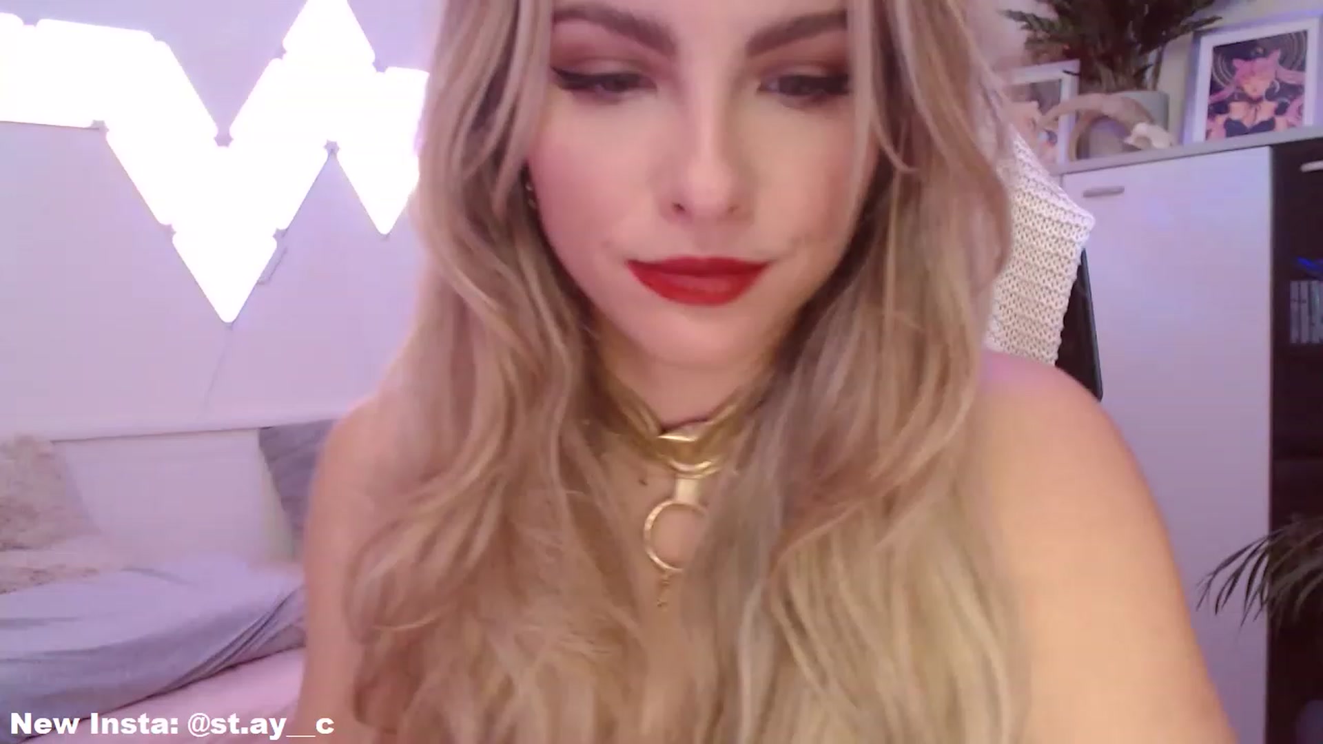 Gallery image thumbnail from StacyDoll's myfreecams stream on, 02/26/2023, 23:40 image 12 of 20