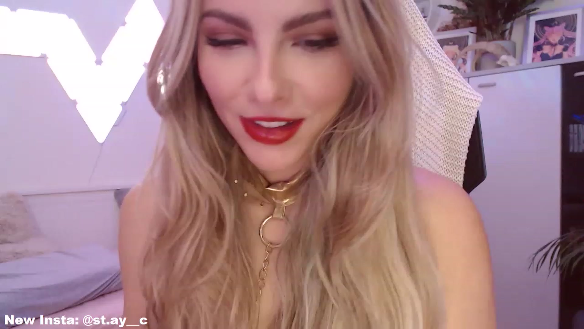 Gallery image thumbnail from StacyDoll's myfreecams stream on, 02/26/2023, 23:40 image 14 of 20