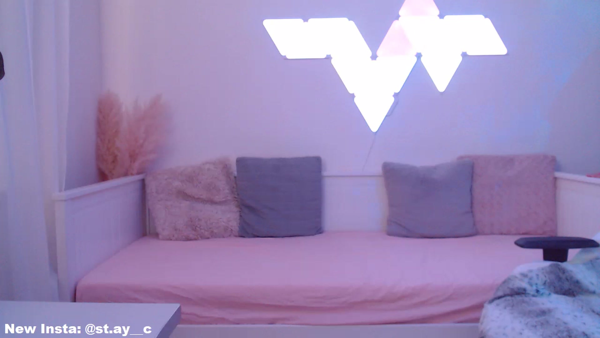 Gallery image thumbnail from StacyDoll's myfreecams stream on, 02/28/2023, 02:37 image 2 of 20