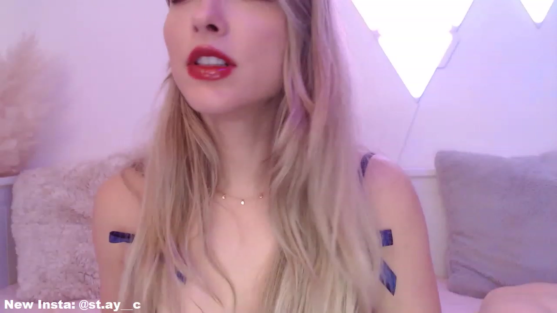 Gallery image thumbnail from StacyDoll's myfreecams stream on, 02/28/2023, 02:57 image 5 of 20