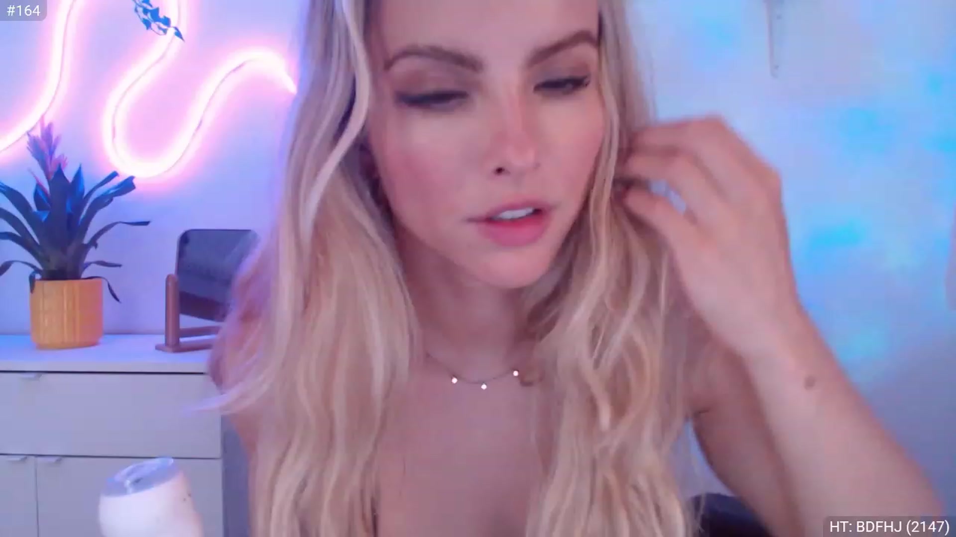 Gallery image thumbnail from StacyDoll's myfreecams stream on, 09/18/2023, 23:03 image 13 of 20