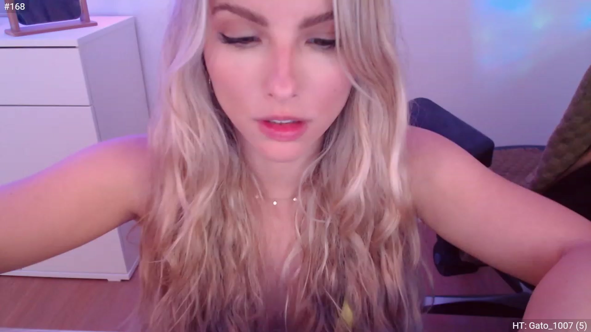 Gallery image thumbnail from StacyDoll's myfreecams stream on, 09/19/2023, 23:34 image 17 of 20