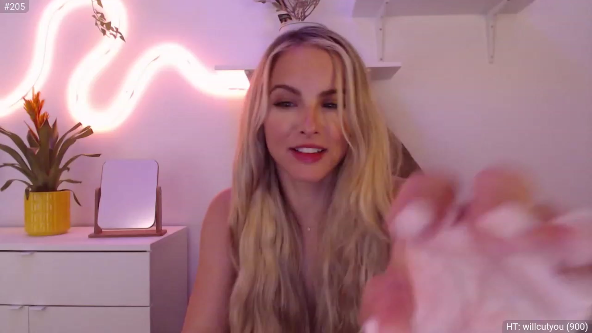 Gallery image thumbnail from StacyDoll's myfreecams stream on, 09/24/2023, 05:26 image 6 of 20
