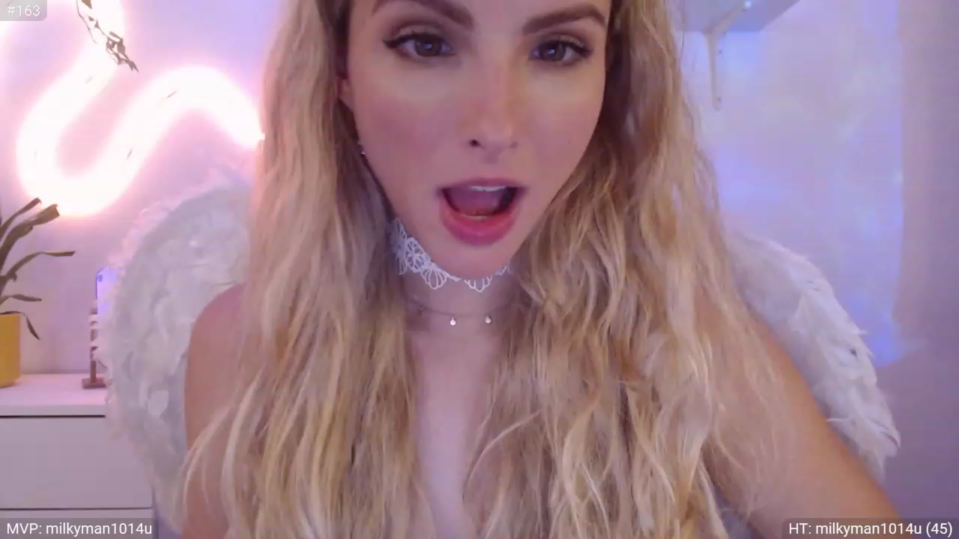 Gallery image thumbnail from StacyDoll's myfreecams stream on, 09/29/2023, 02:16 image 1 of 20