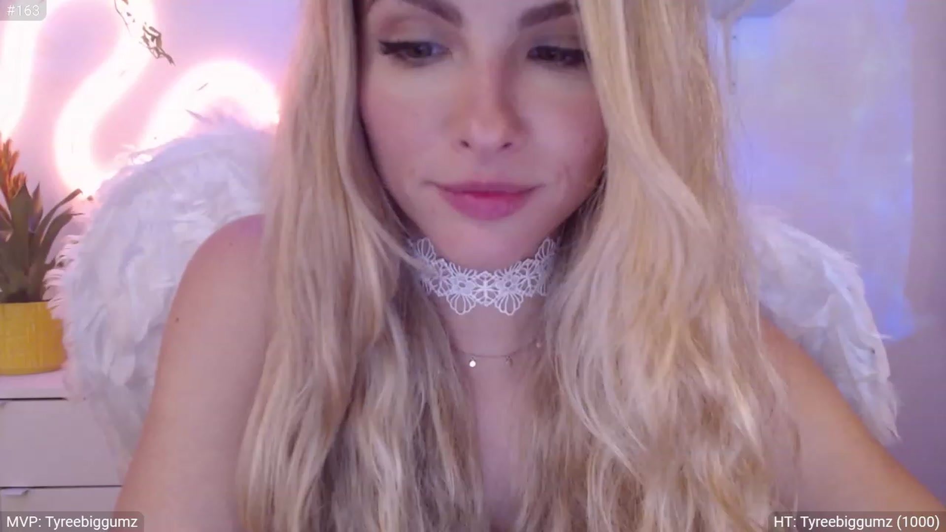 Gallery image thumbnail from StacyDoll's myfreecams stream on, 09/29/2023, 02:50 image 6 of 20