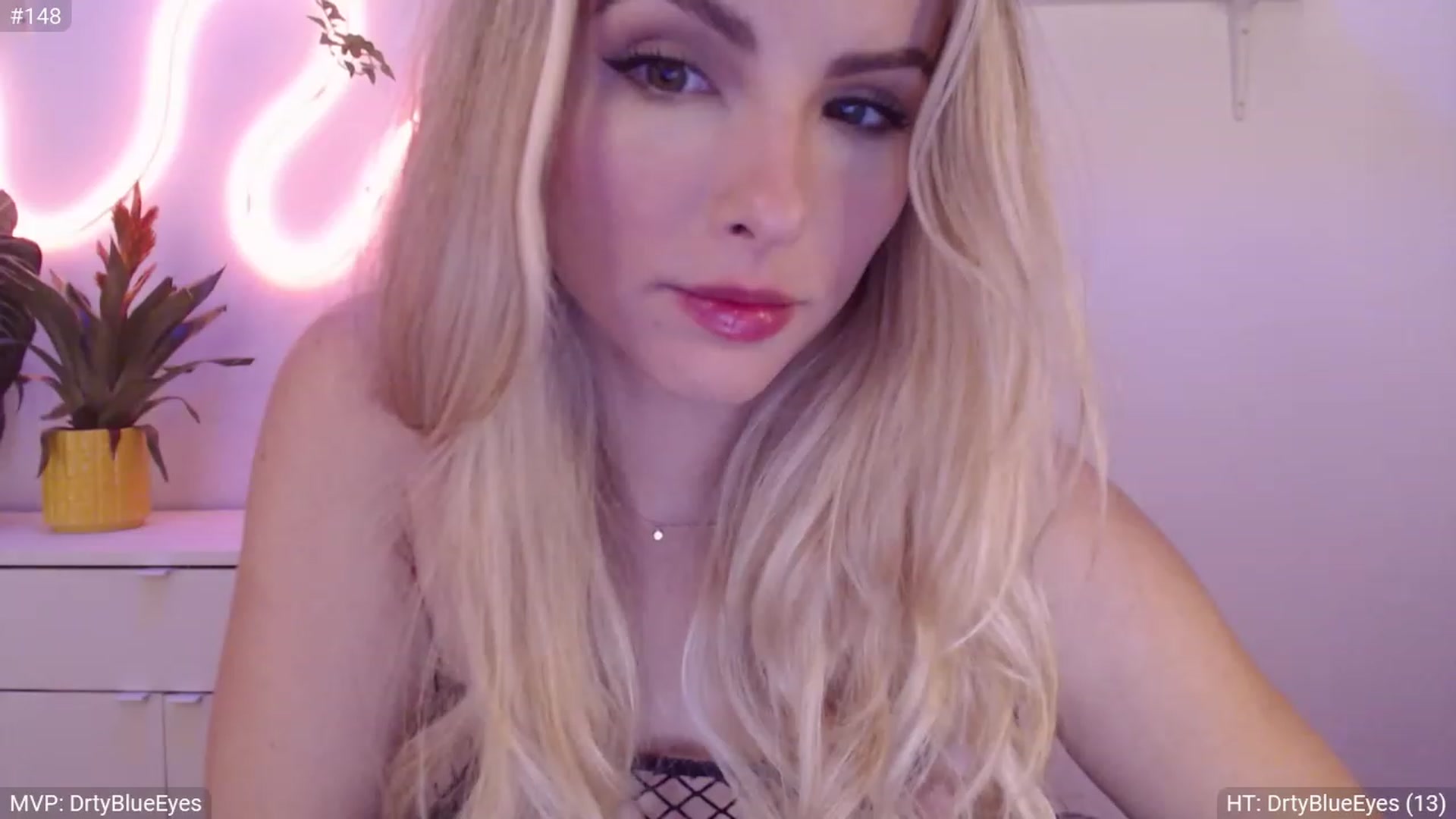 Gallery image thumbnail from StacyDoll's myfreecams stream on, 10/08/2023, 04:18 image 5 of 20