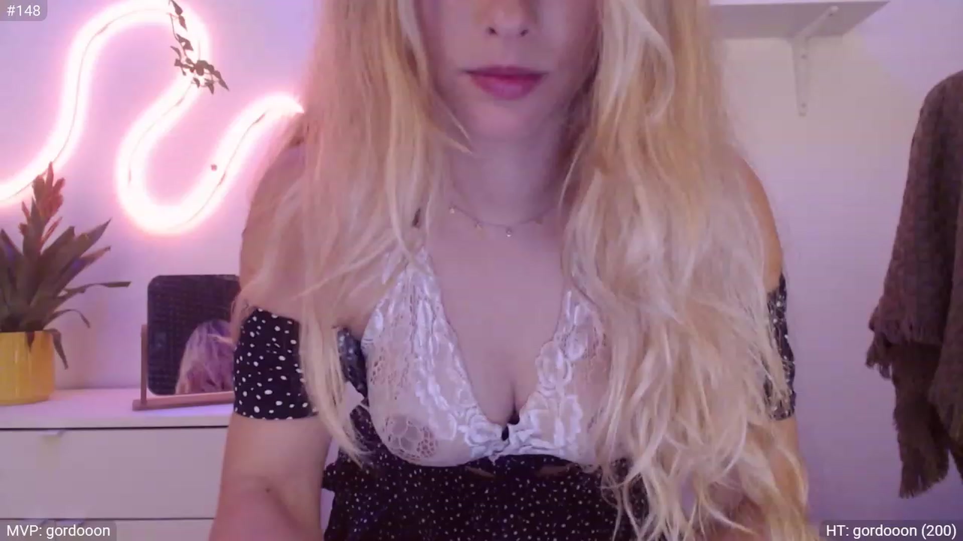Gallery image thumbnail from StacyDoll's myfreecams stream on, 10/10/2023, 01:40 image 14 of 20