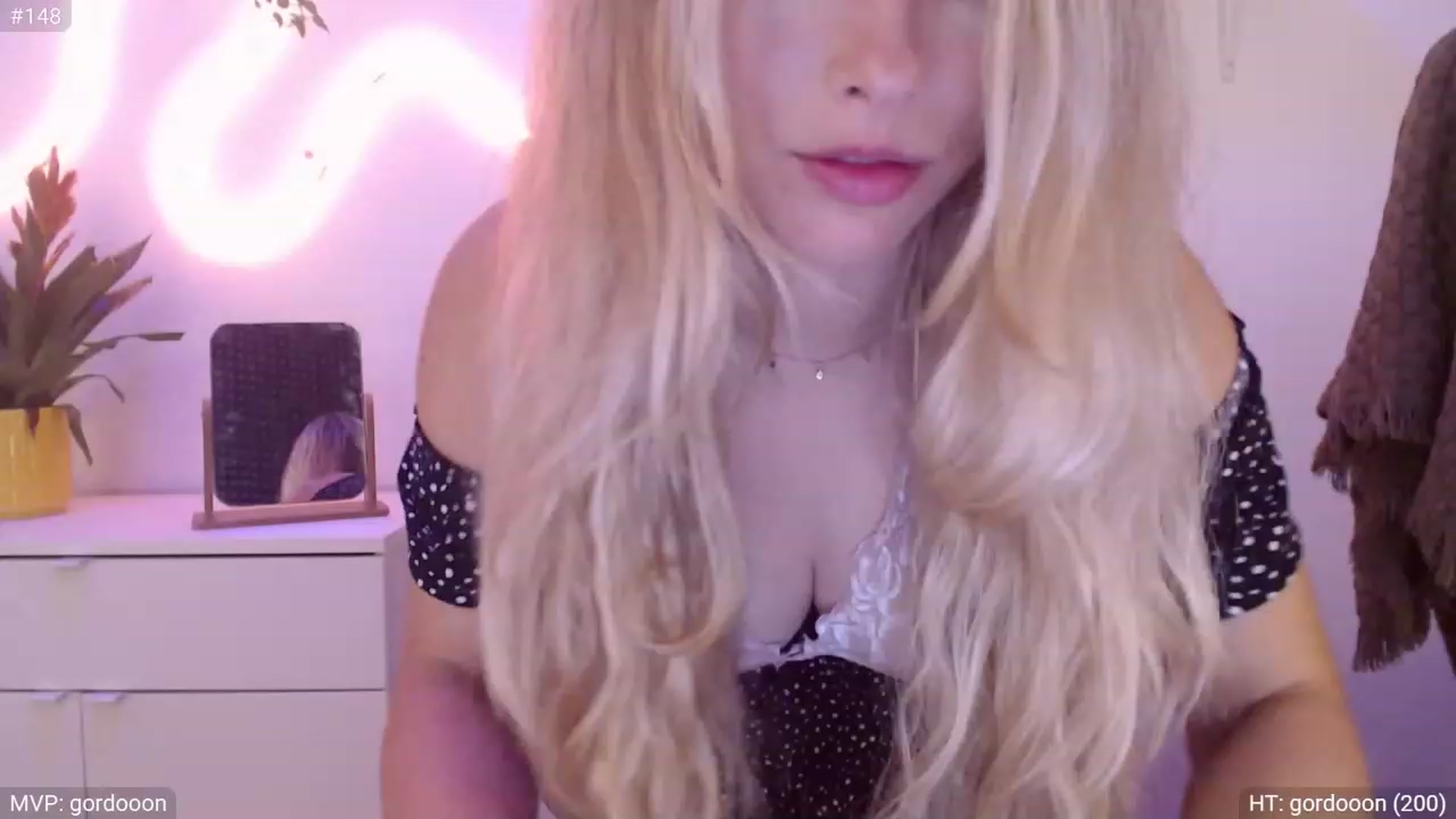 Gallery image thumbnail from StacyDoll's myfreecams stream on, 10/10/2023, 01:40 image 11 of 20
