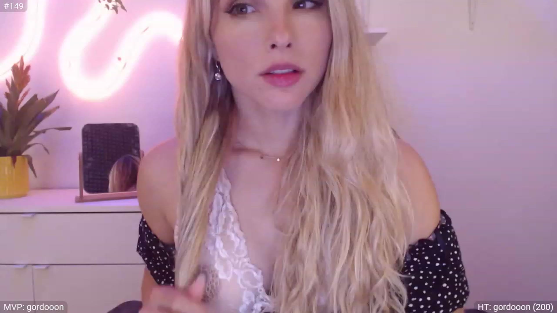 Gallery image thumbnail from StacyDoll's myfreecams stream on, 10/10/2023, 01:40 image 20 of 20