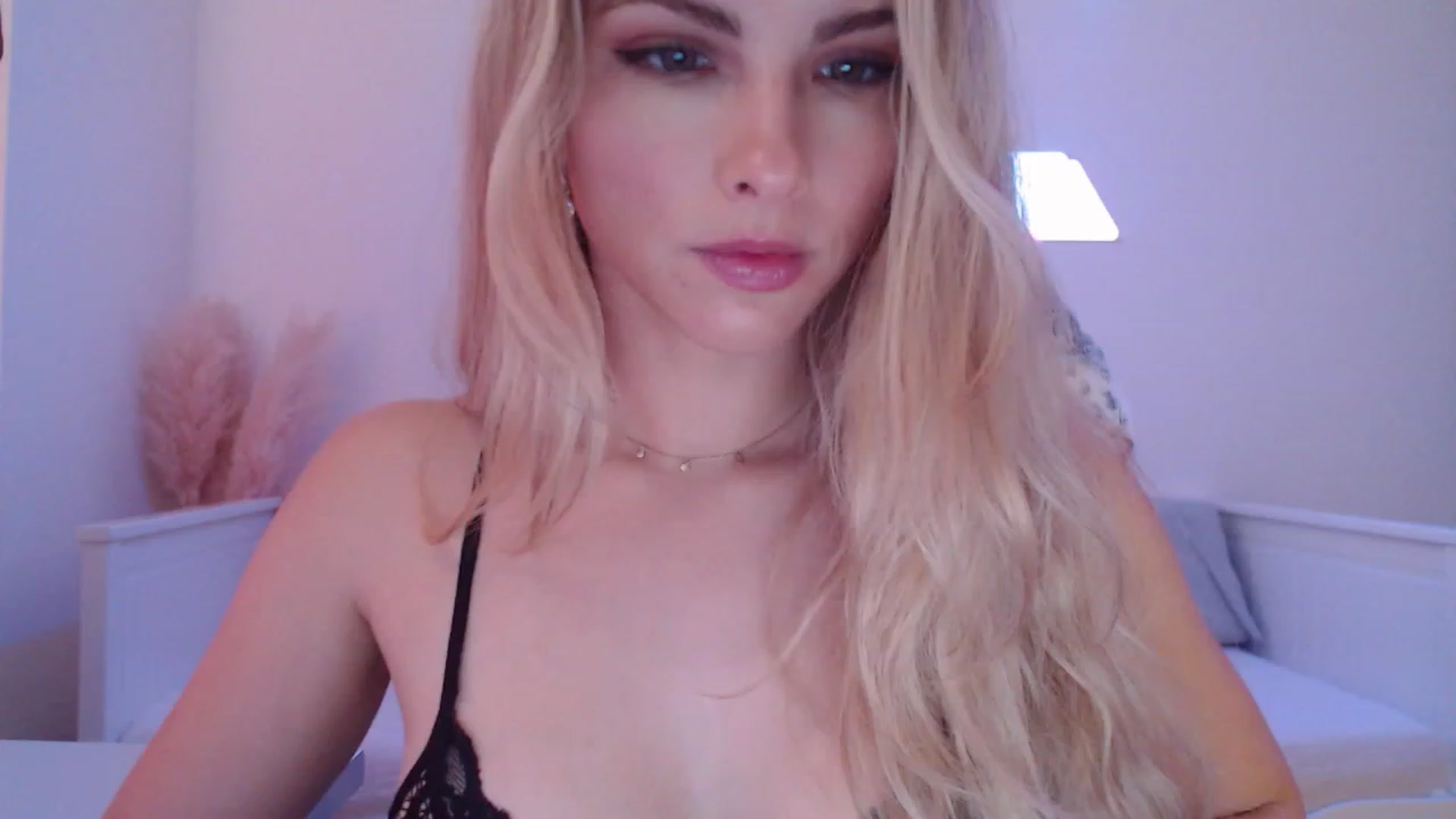 Gallery image thumbnail from StacyDoll's myfreecams stream on, 11/19/2023, 24:40 image 3 of 20