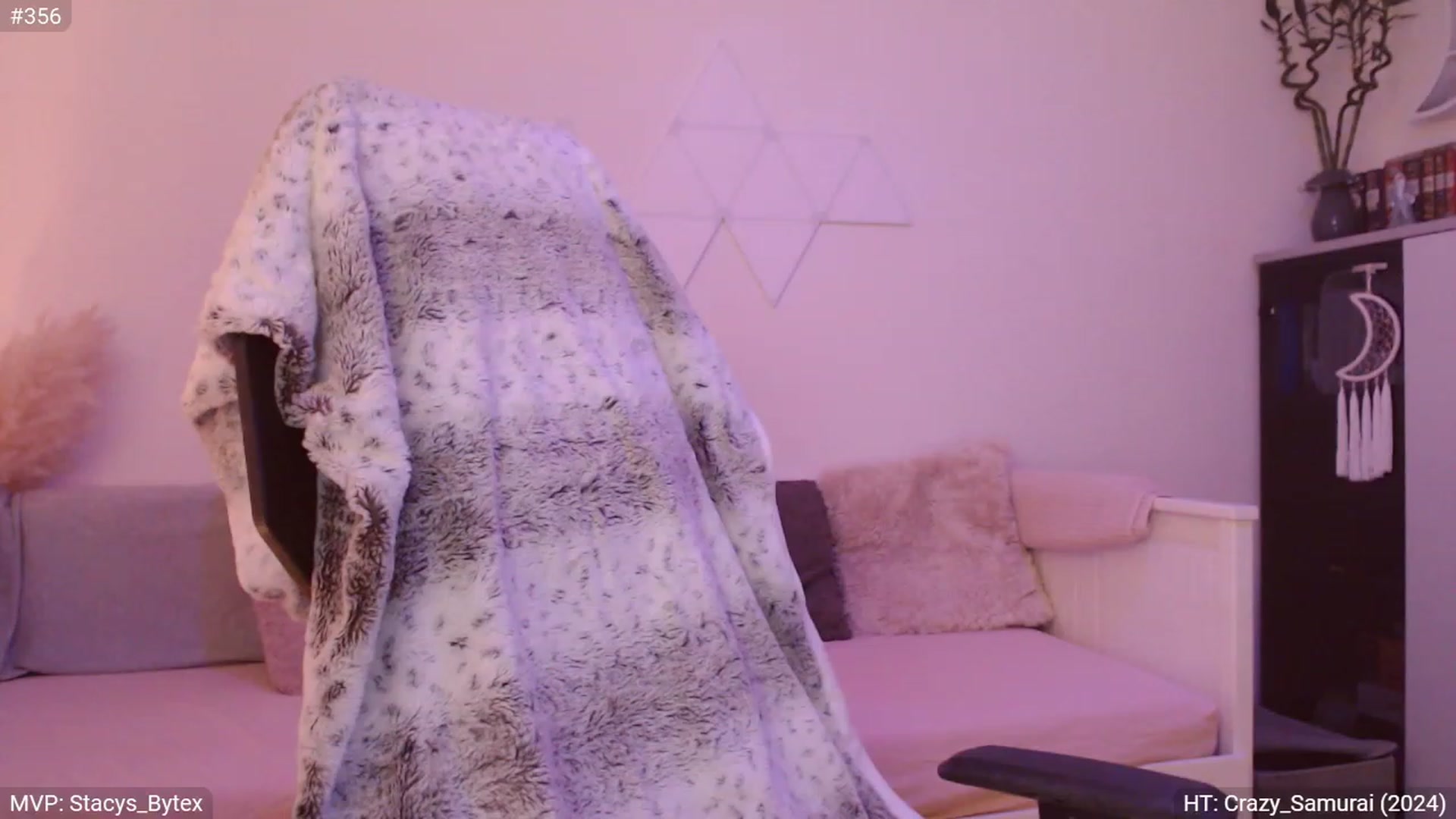 Gallery image thumbnail from StacyDoll's myfreecams stream on, 12/28/2023, 03:29 image 8 of 20