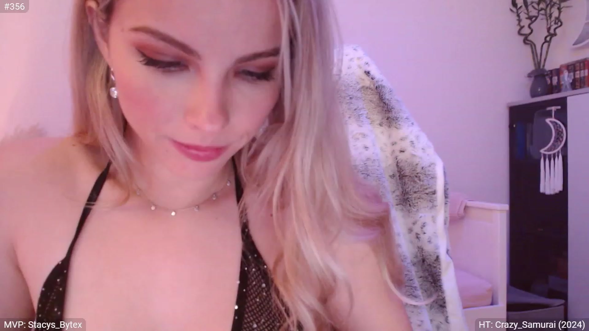 Gallery image thumbnail from StacyDoll's myfreecams stream on, 12/28/2023, 03:29 image 5 of 20