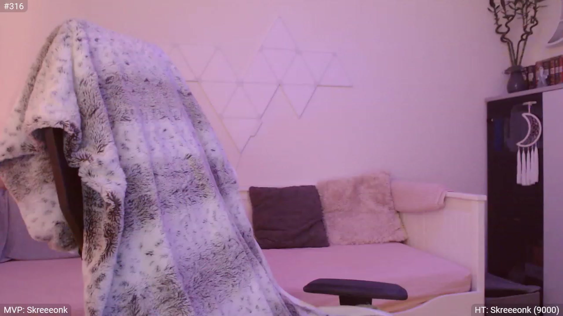 Gallery image thumbnail from StacyDoll's myfreecams stream on, 12/28/2023, 03:29 image 11 of 20