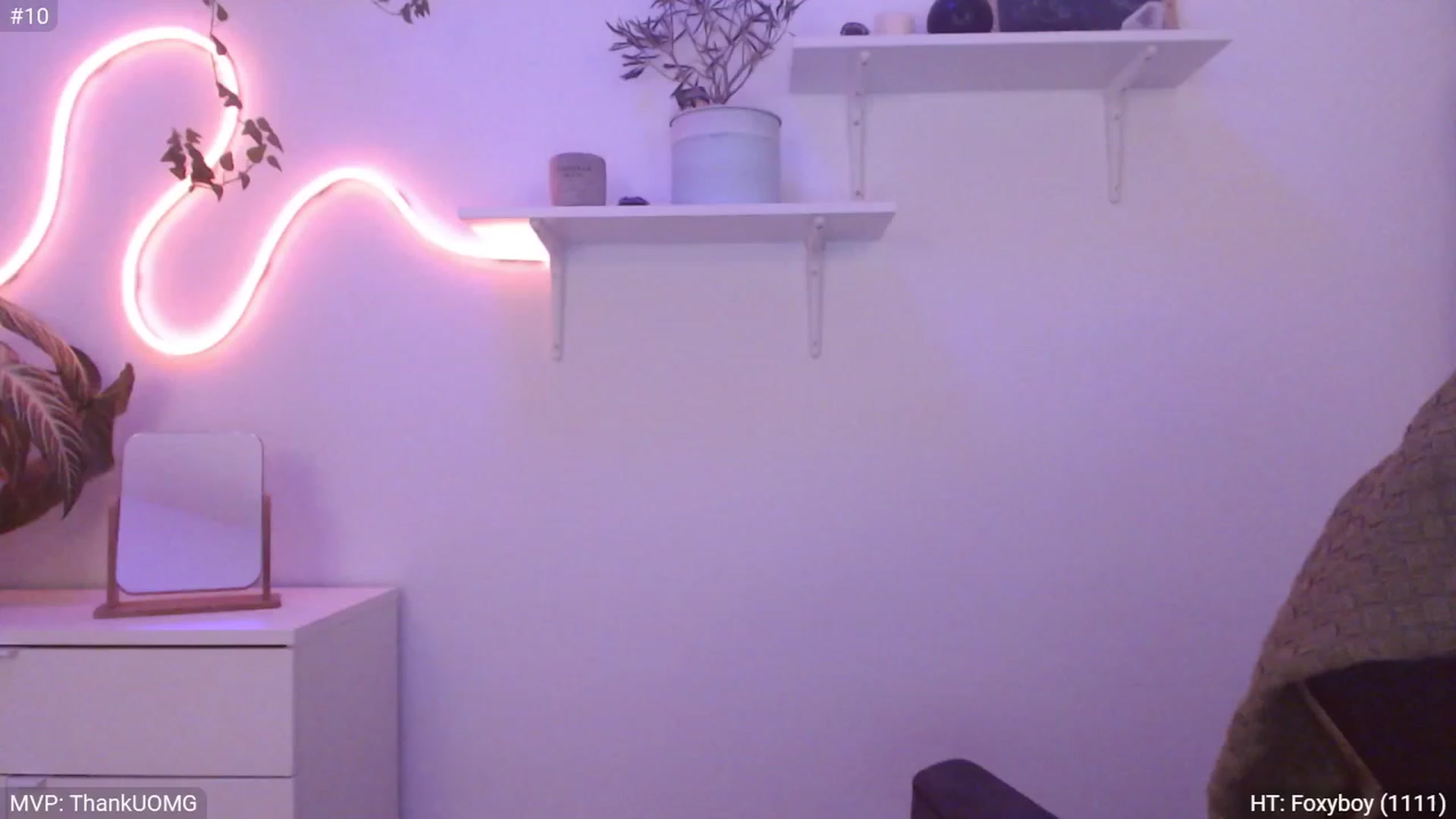 Gallery image thumbnail from StacyDoll's myfreecams stream on, 02/02/2024, 24:27 image 17 of 20