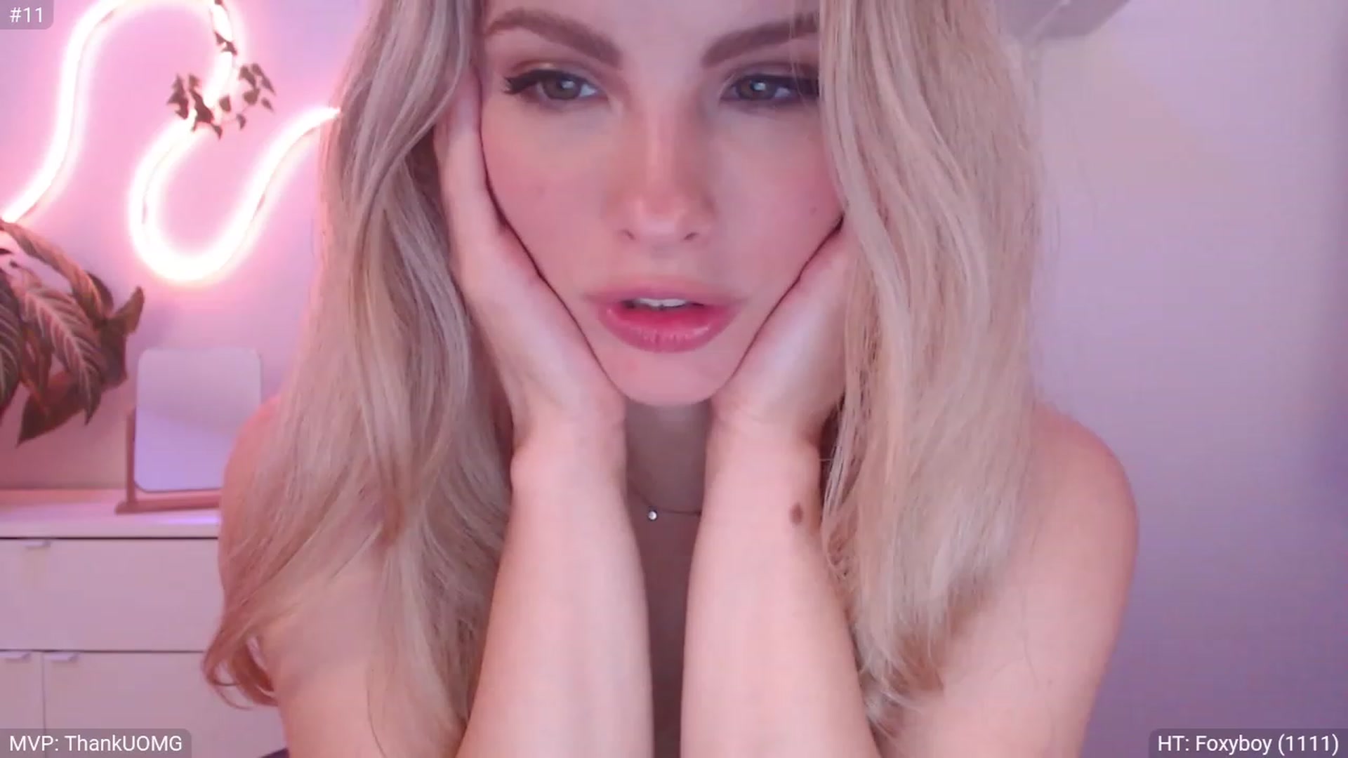 Gallery image thumbnail from StacyDoll's myfreecams stream on, 02/02/2024, 24:27 image 11 of 20