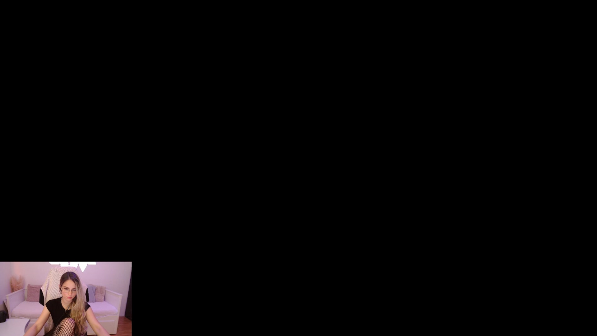 Gallery image thumbnail from StacyDoll's myfreecams stream on, 06/02/2024, 22:58 image 3 of 20