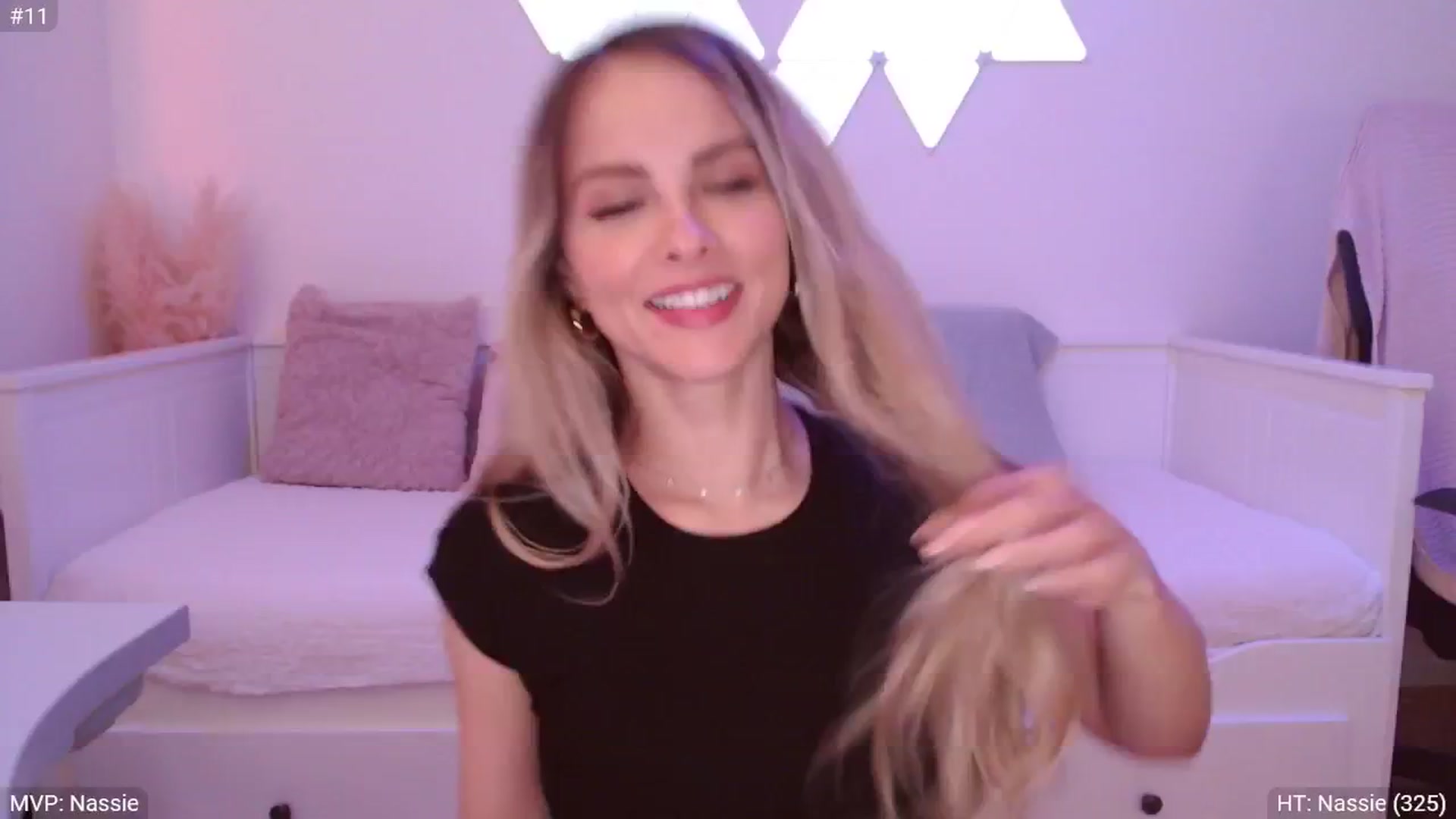 Gallery image thumbnail from StacyDoll's myfreecams stream on, 06/03/2024, 01:09 image 4 of 20