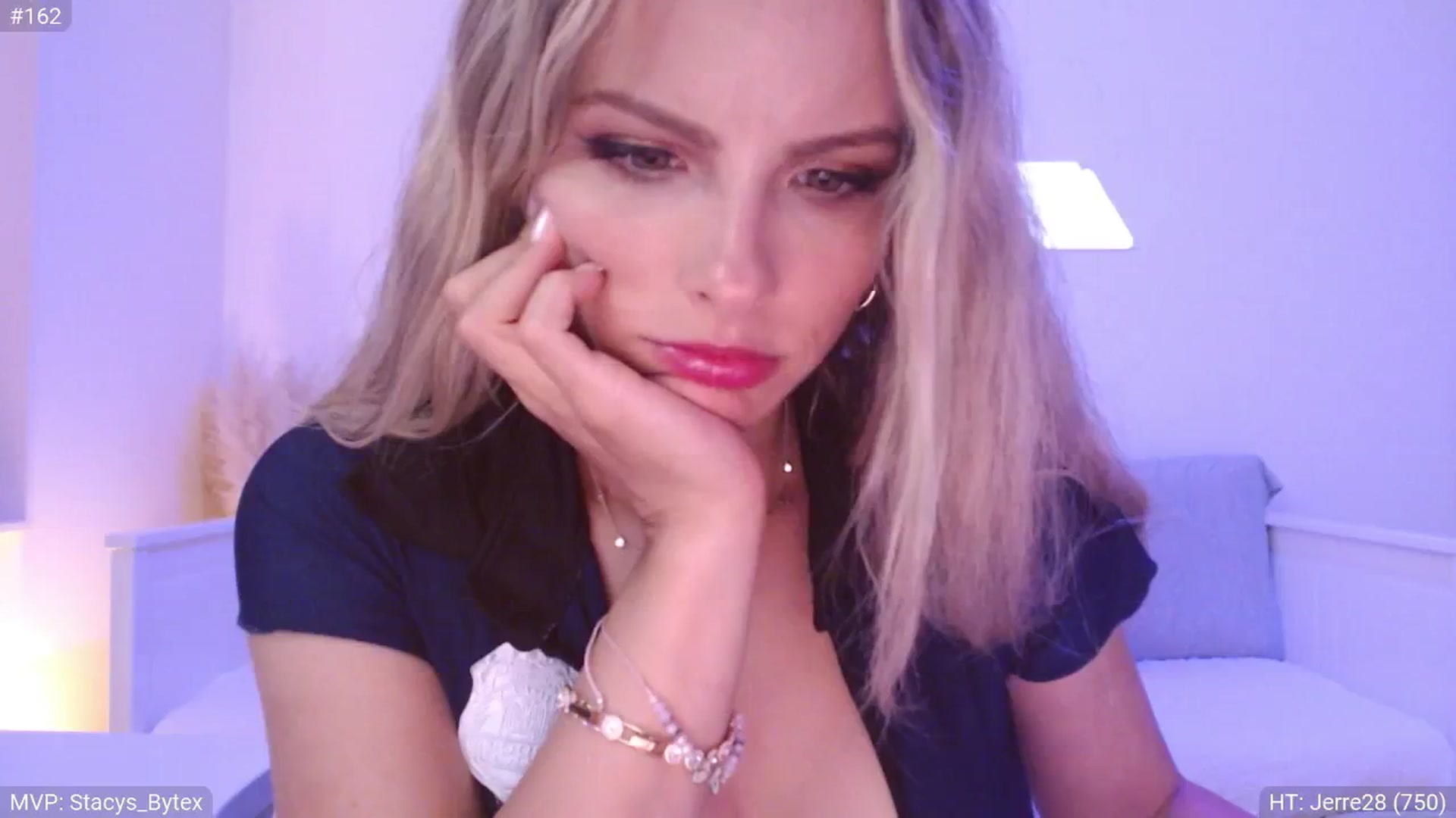 Gallery image thumbnail from StacyDoll's myfreecams stream on, 08/17/2024, 22:36 image 16 of 20
