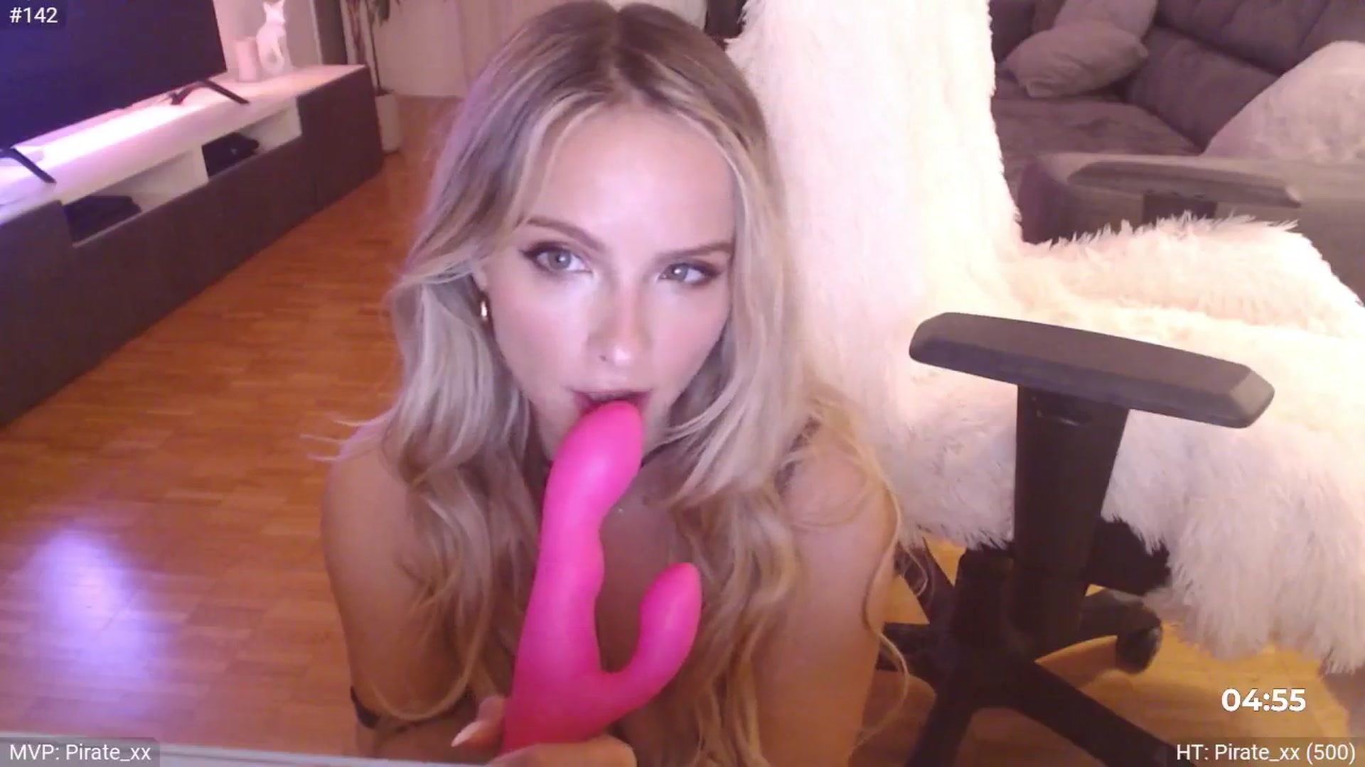Gallery image thumbnail from StacyDoll's myfreecams stream on, 08/25/2024, 20:12 image 20 of 20