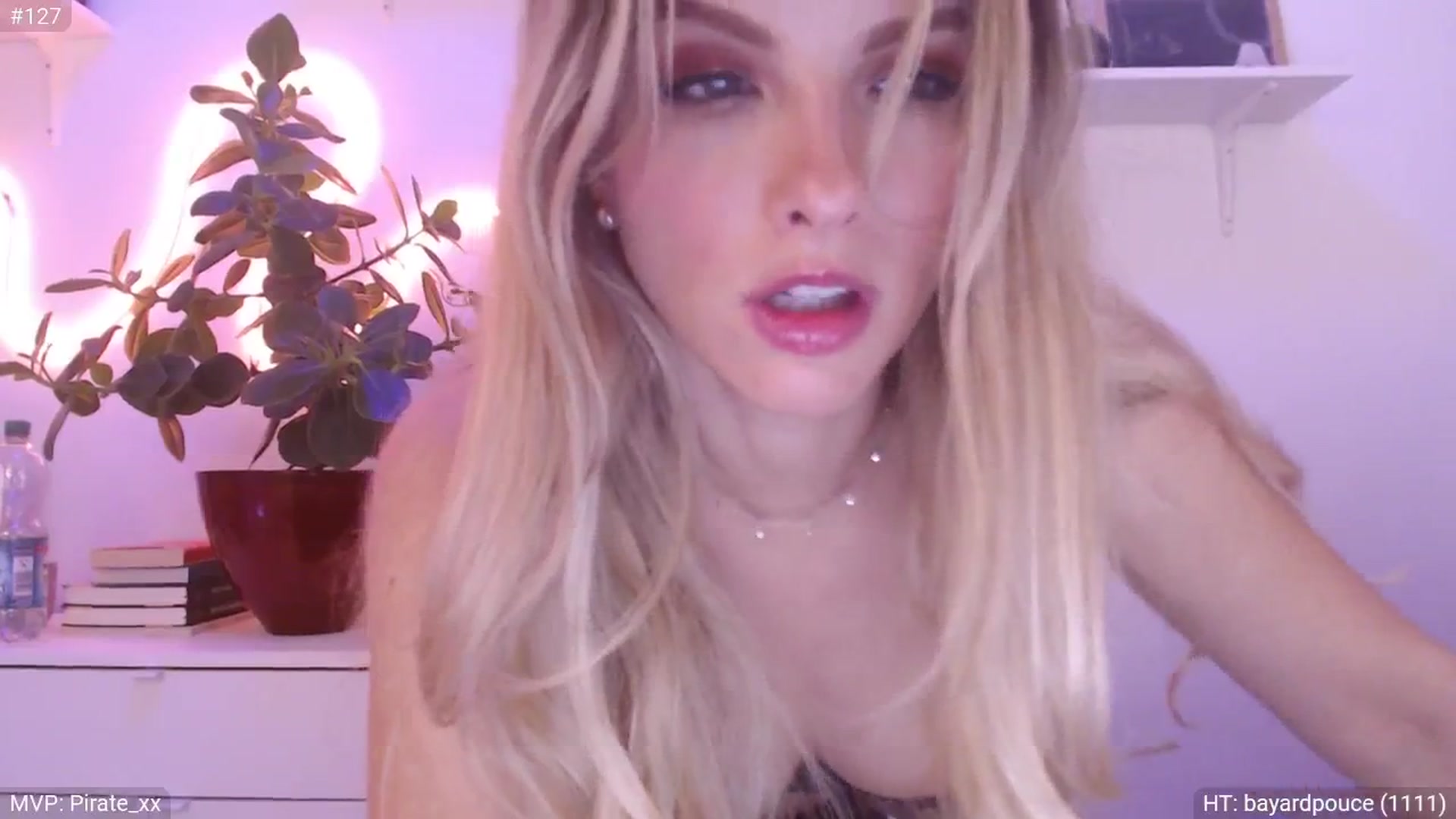 Gallery image thumbnail from StacyDoll's myfreecams stream on, 09/23/2024, 24:20 image 15 of 20
