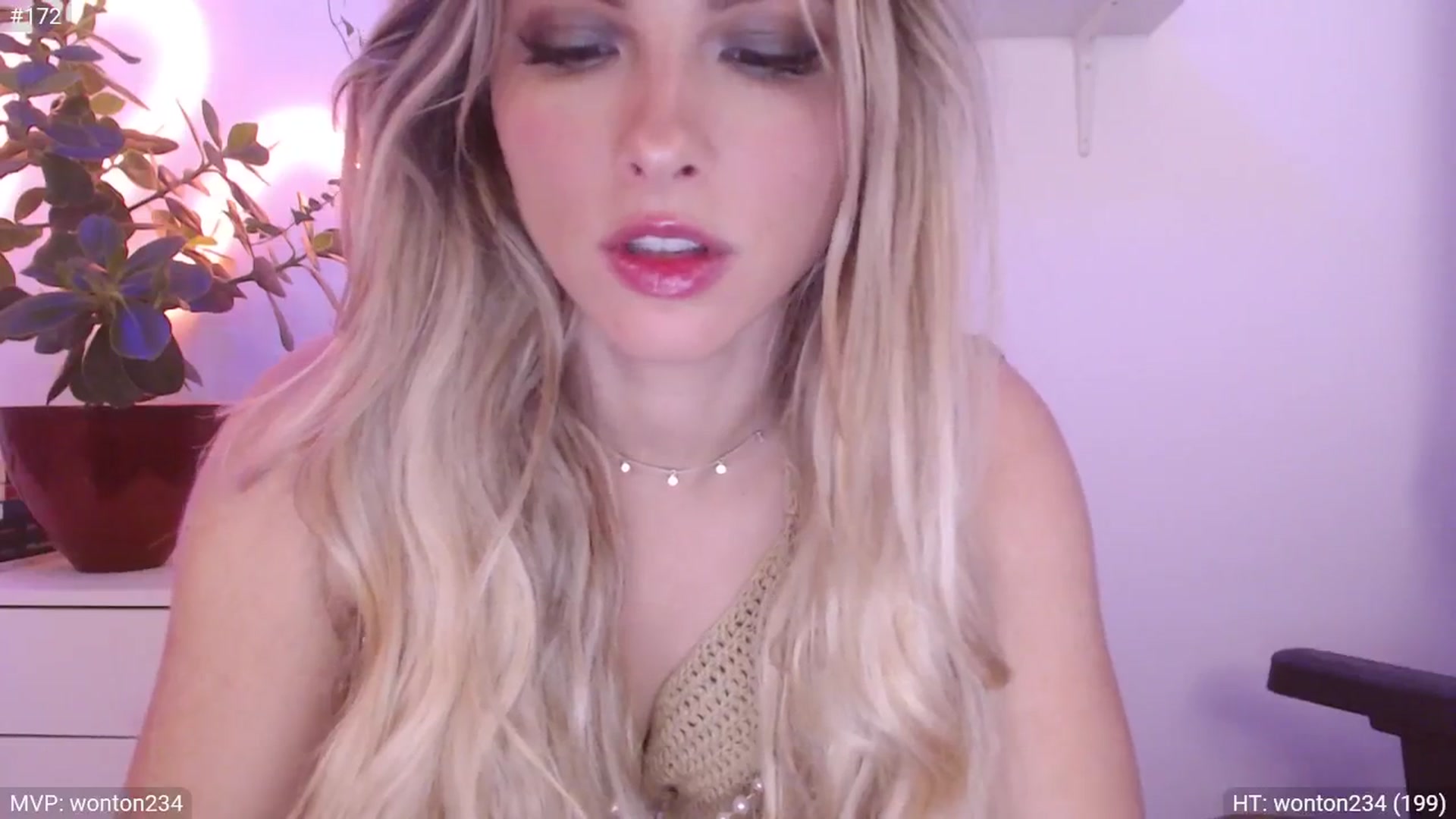 Gallery image thumbnail from StacyDoll's myfreecams stream on, 09/28/2024, 21:32 image 10 of 20