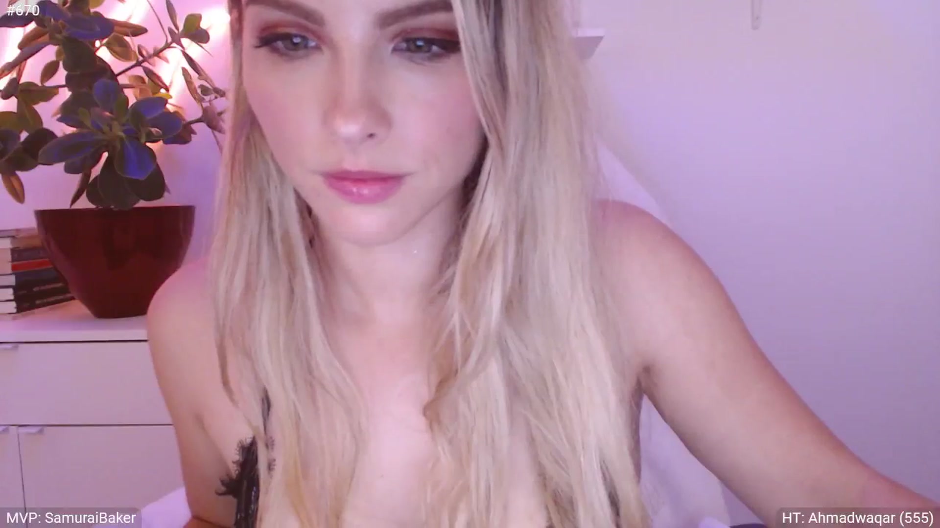 Gallery image thumbnail from StacyDoll's myfreecams stream on, 10/03/2024, 22:47 image 20 of 20