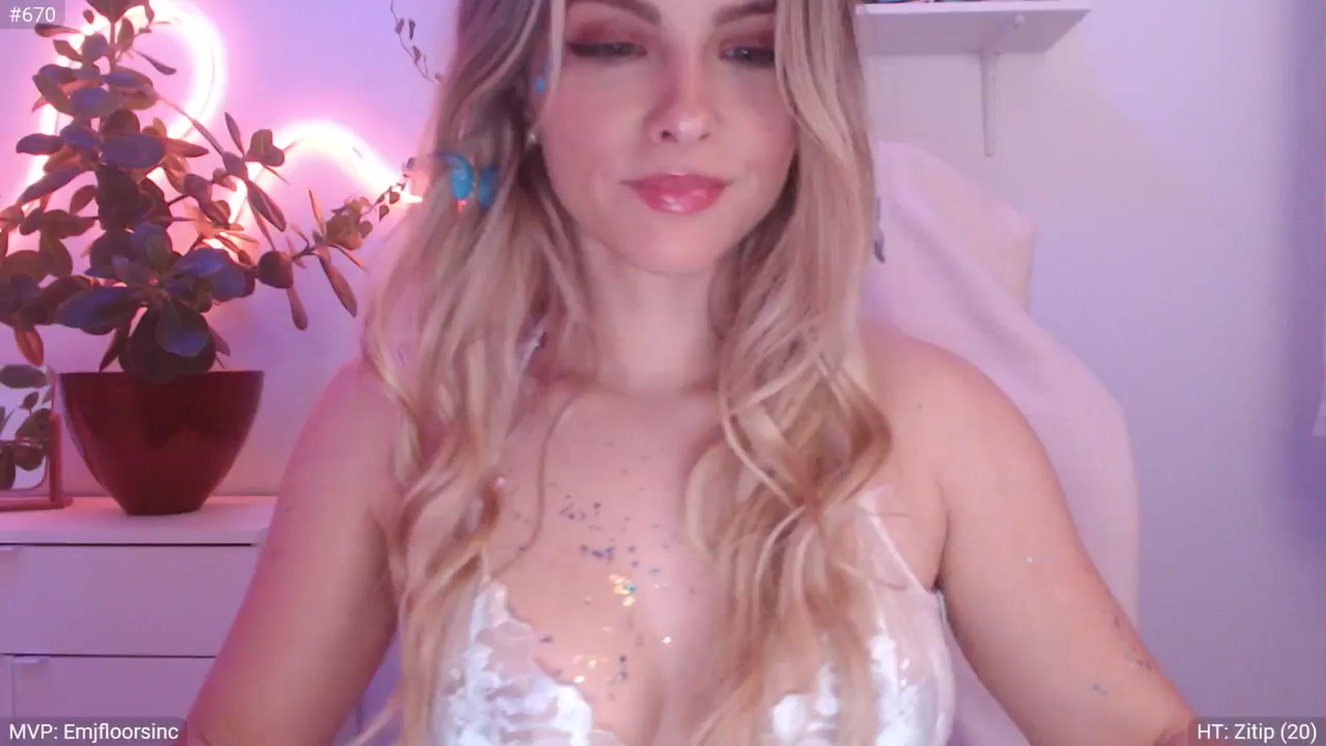 Gallery image thumbnail from StacyDoll's myfreecams stream on, 11/17/2024, 24:01 image 6 of 20
