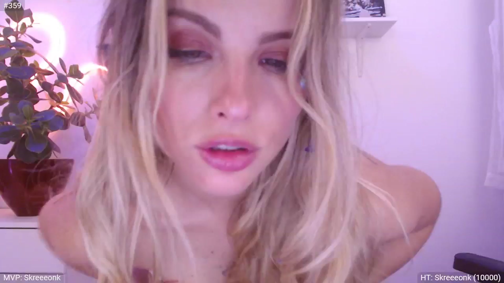 Gallery image thumbnail from StacyDoll's myfreecams stream on, 11/17/2024, 02:59 image 13 of 20