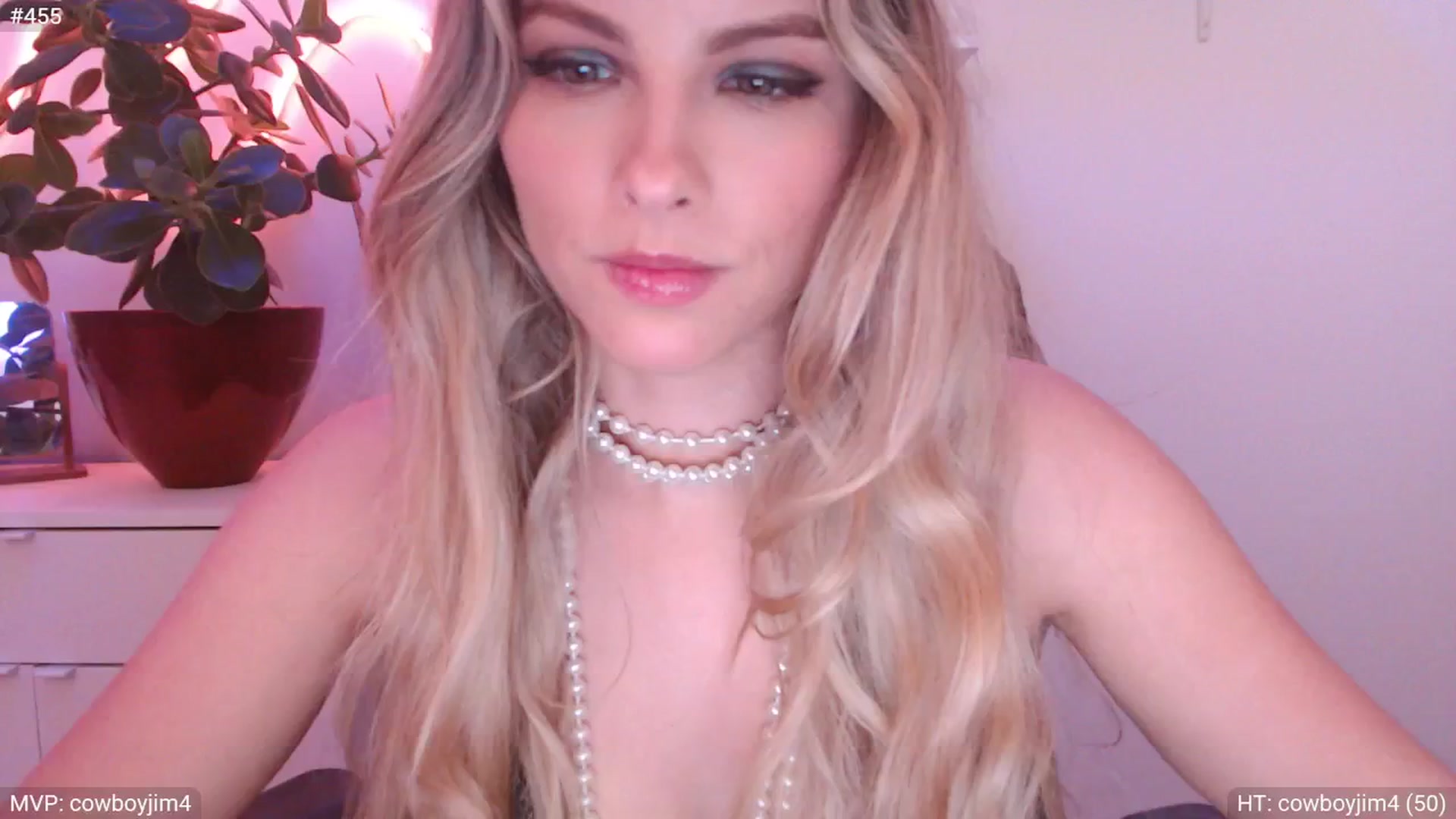 Gallery image thumbnail from StacyDoll's myfreecams stream on, 11/21/2024, 20:56 image 14 of 20