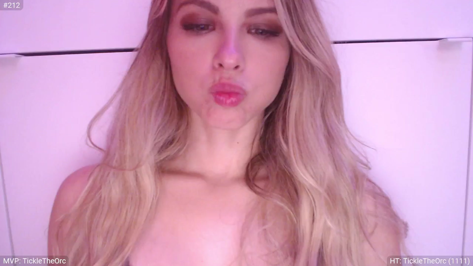Gallery image thumbnail from StacyDoll's myfreecams stream on, 12/03/2024, 24:47 image 1 of 20