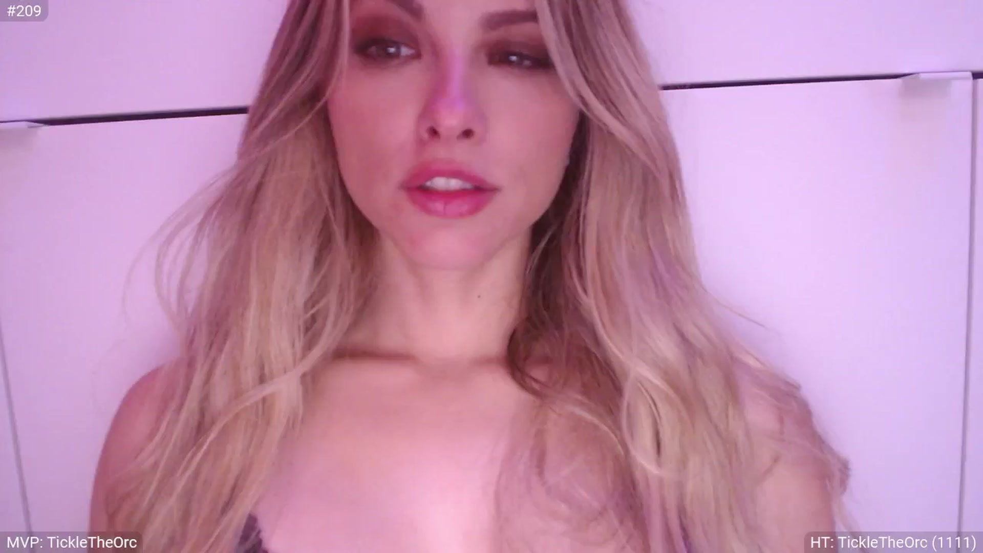 Gallery image thumbnail from StacyDoll's myfreecams stream on, 12/03/2024, 24:47 image 2 of 20