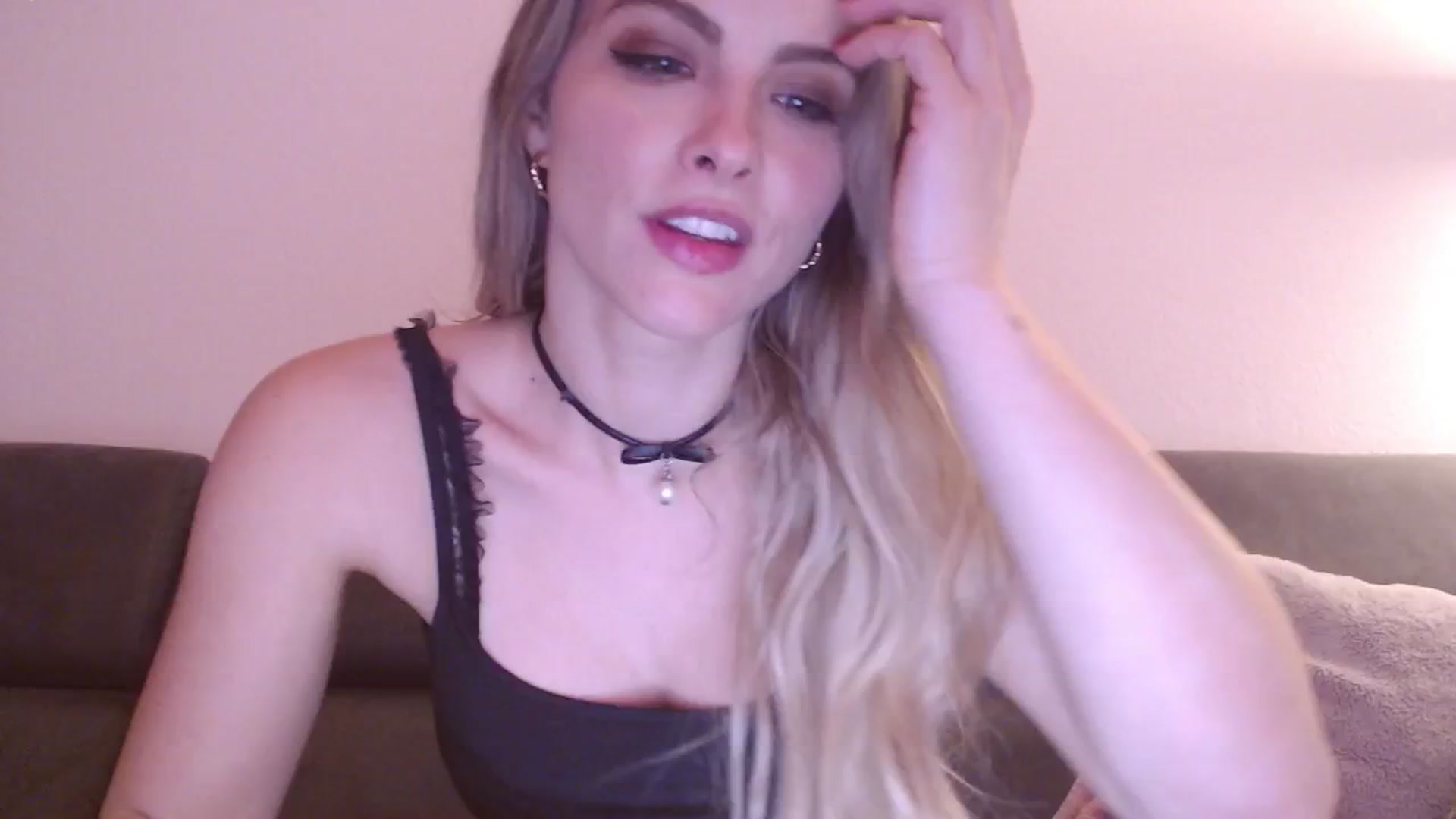 Gallery image thumbnail from StacyDoll's myfreecams stream on, 02/02/2025, 21:25 image 3 of 20