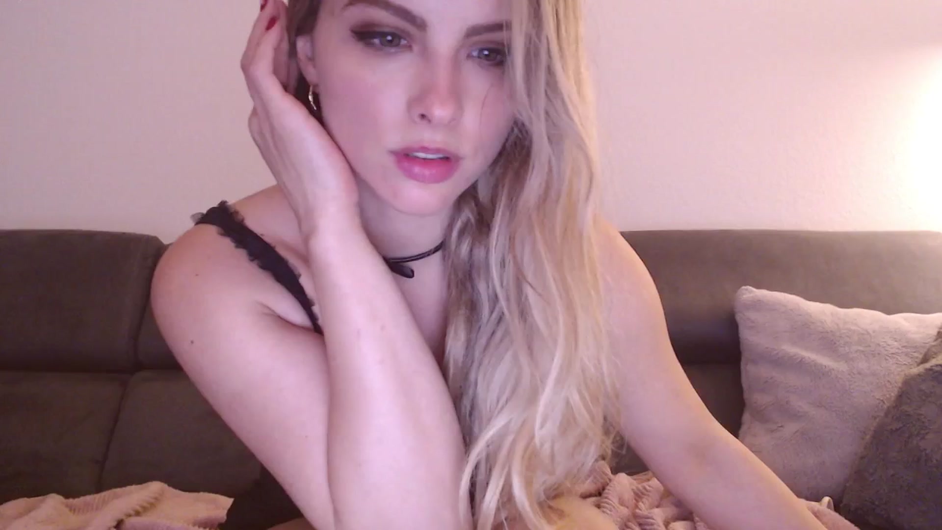 Gallery image thumbnail from StacyDoll's myfreecams stream on, 02/02/2025, 21:25 image 18 of 20