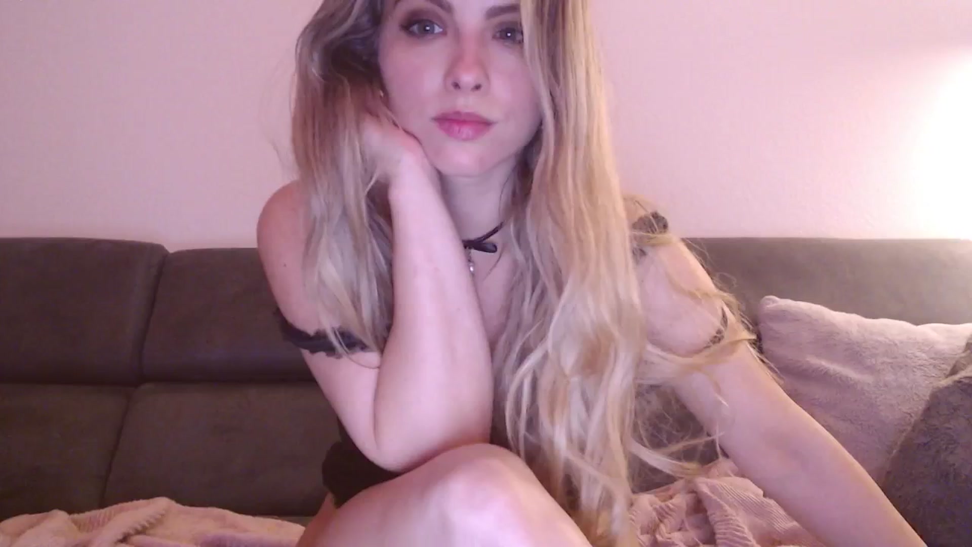 Gallery image thumbnail from StacyDoll's myfreecams stream on, 02/02/2025, 21:25 image 10 of 20