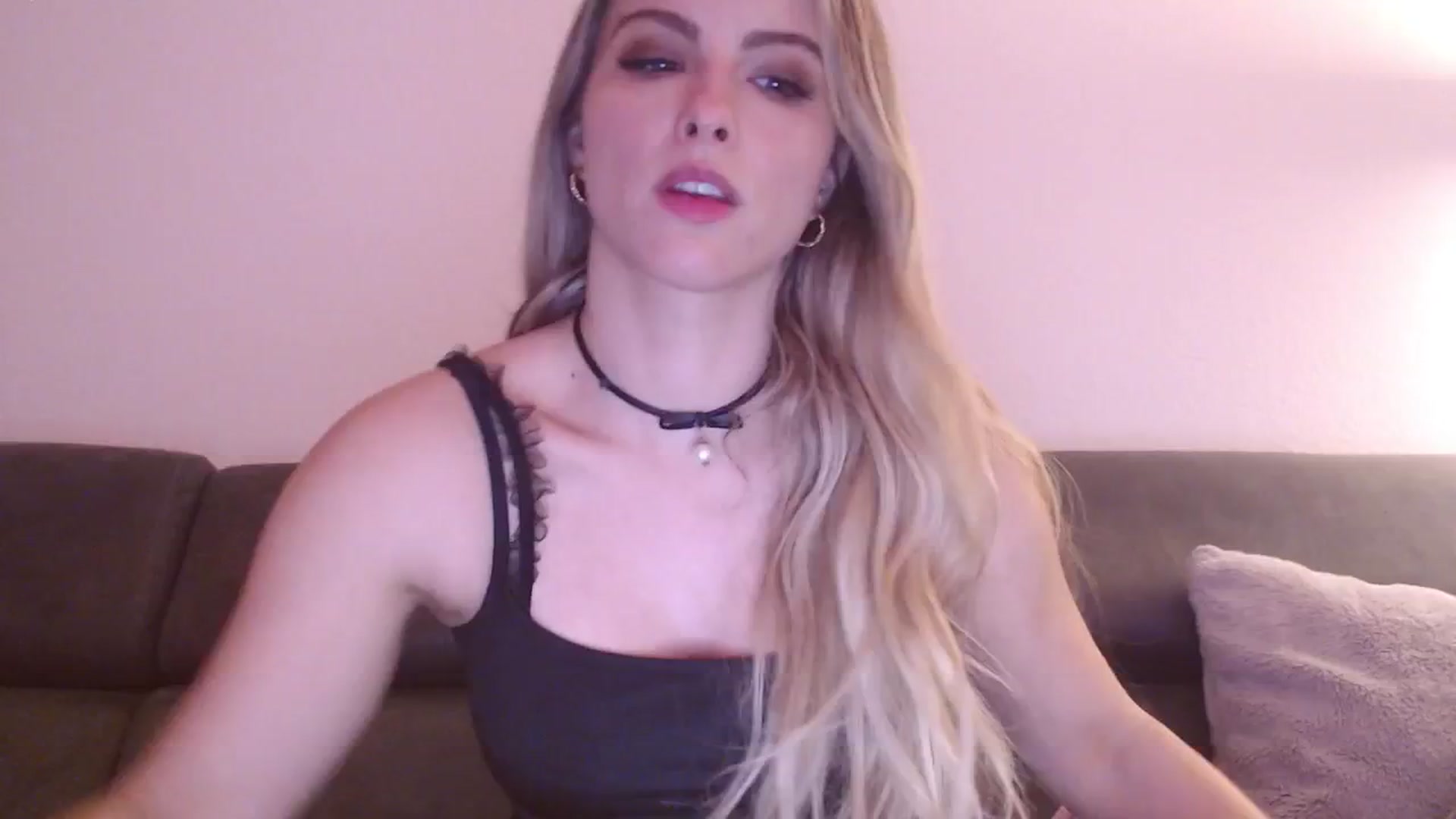 Gallery image thumbnail from StacyDoll's myfreecams stream on, 02/02/2025, 21:25 image 4 of 20