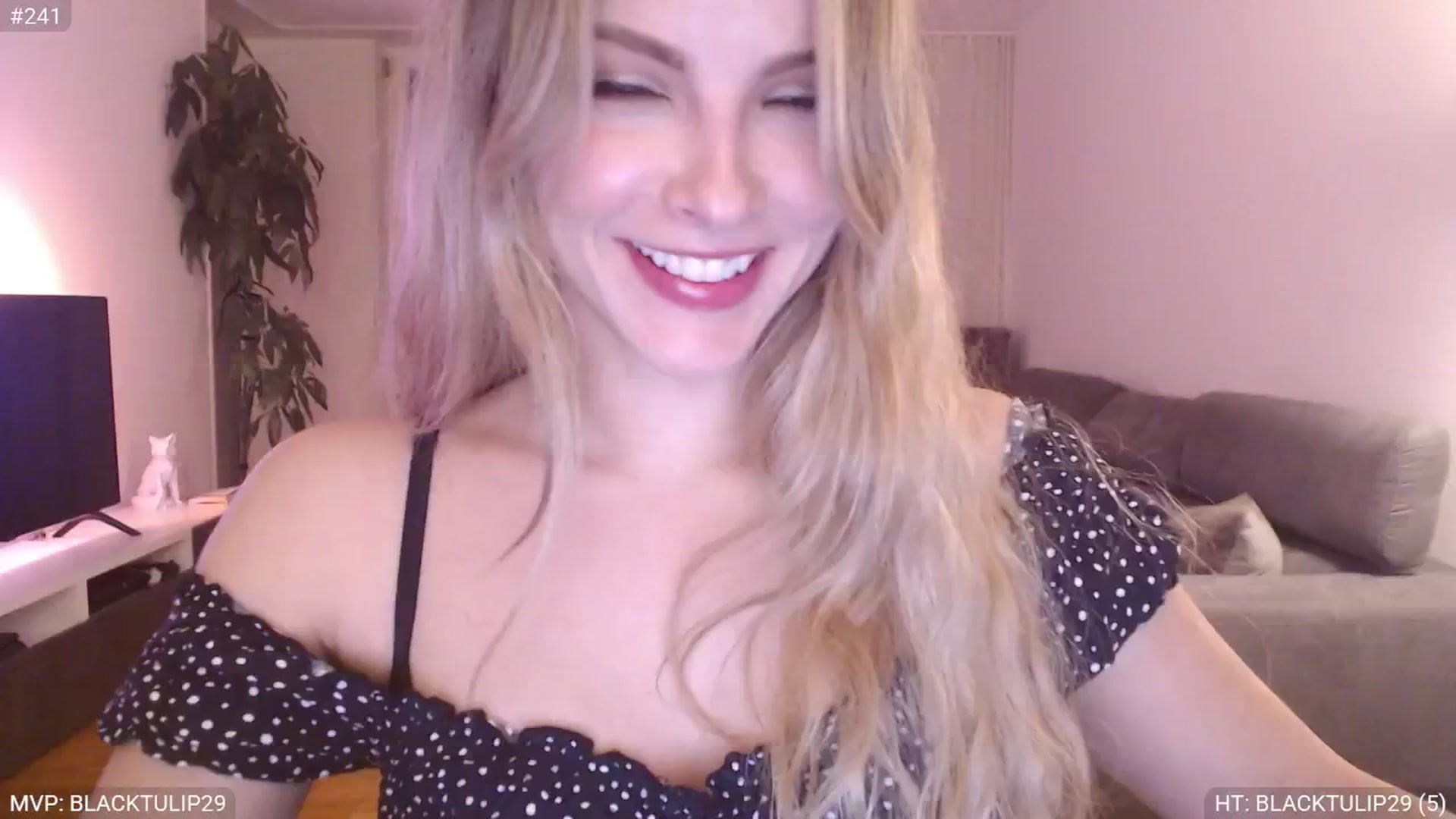Gallery image thumbnail from StacyDoll's myfreecams stream on, 02/20/2025, 22:39 image 8 of 20