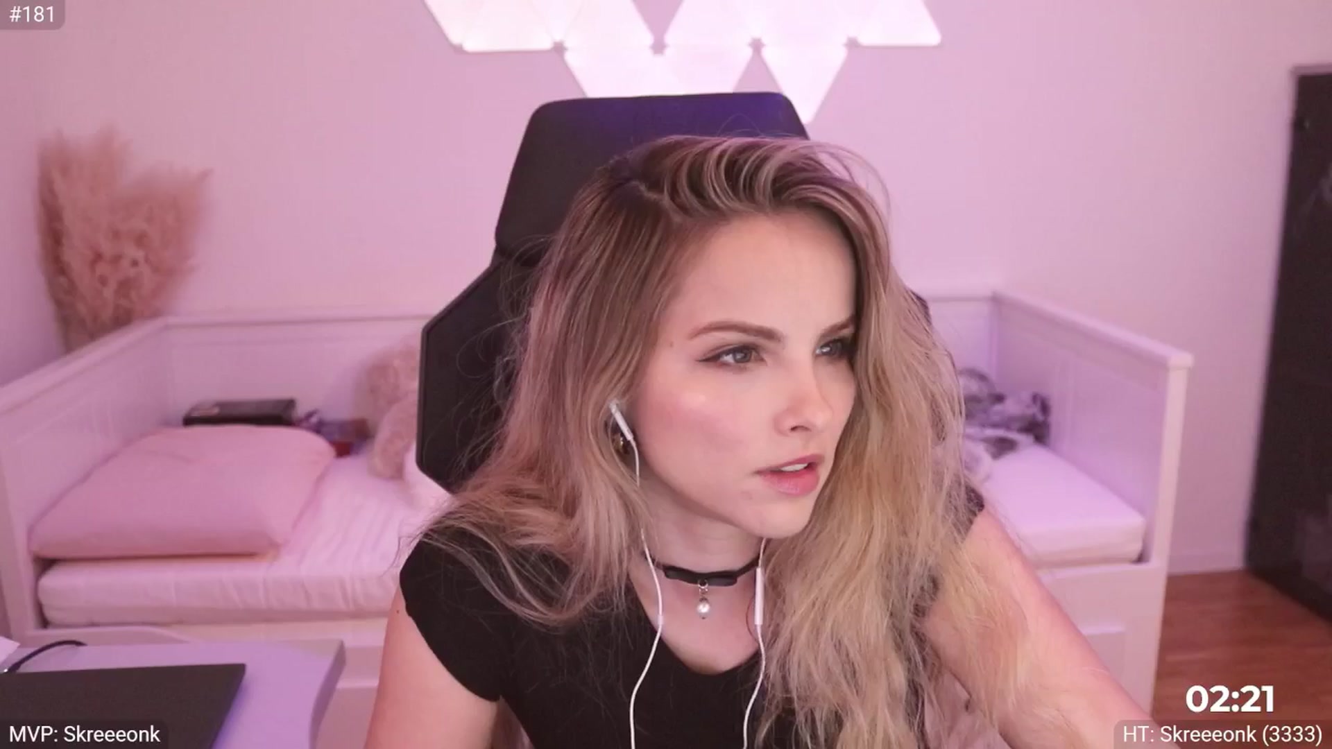 Gallery image thumbnail from StacyDoll's myfreecams stream on, 02/24/2025, 22:47 image 19 of 20