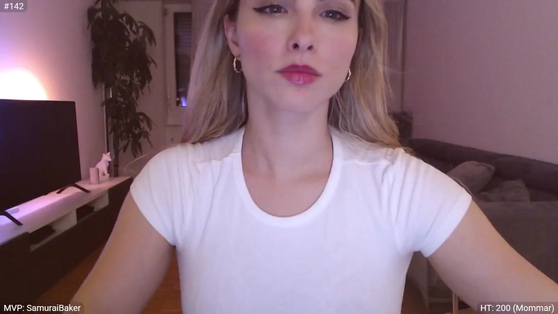 Gallery image thumbnail from StacyDoll's myfreecams stream on, 04/19/2025, 03:59 image 1 of 20