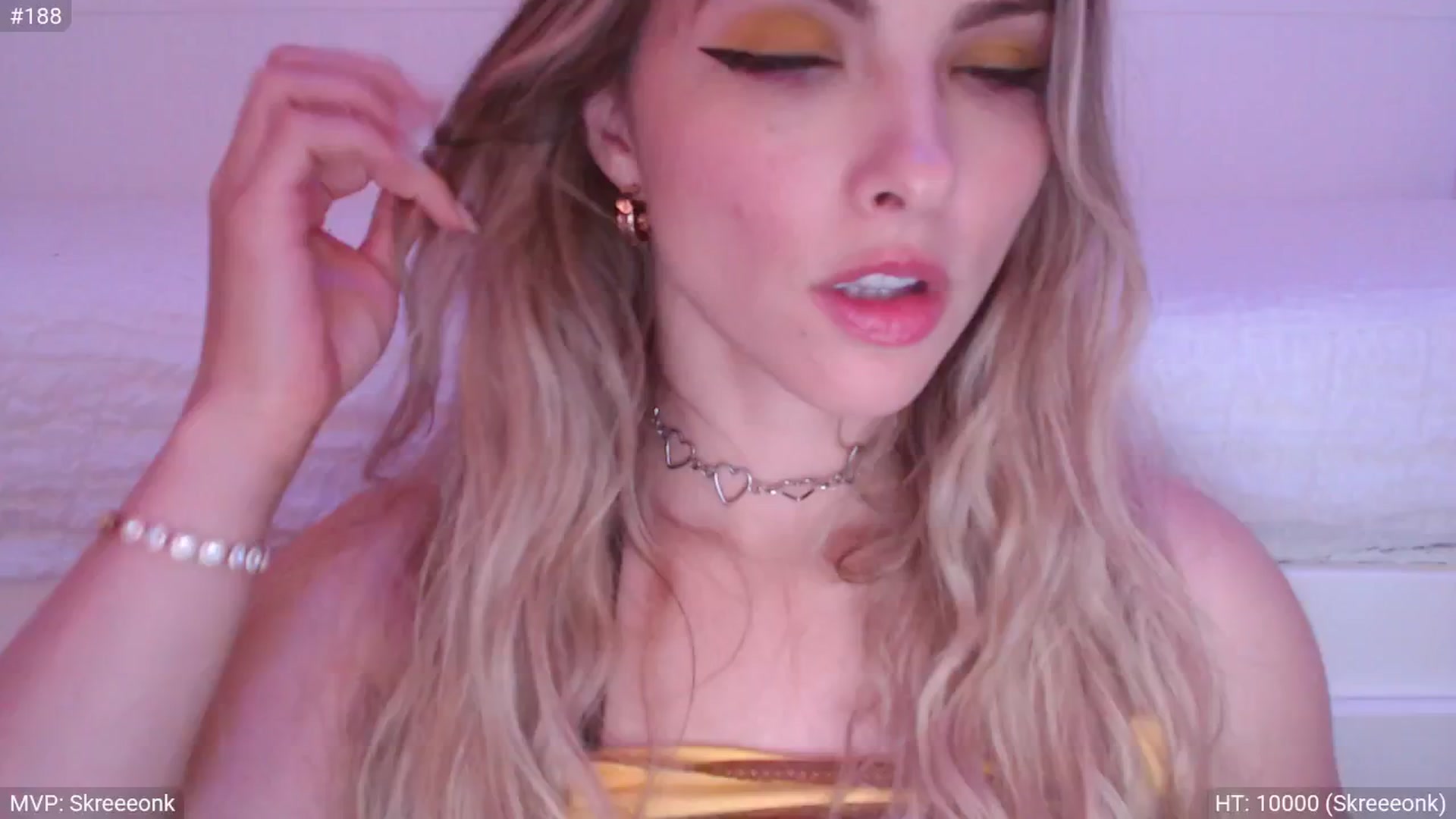 Gallery image thumbnail from StacyDoll's myfreecams stream on, 05/13/2025, 02:14 image 19 of 20