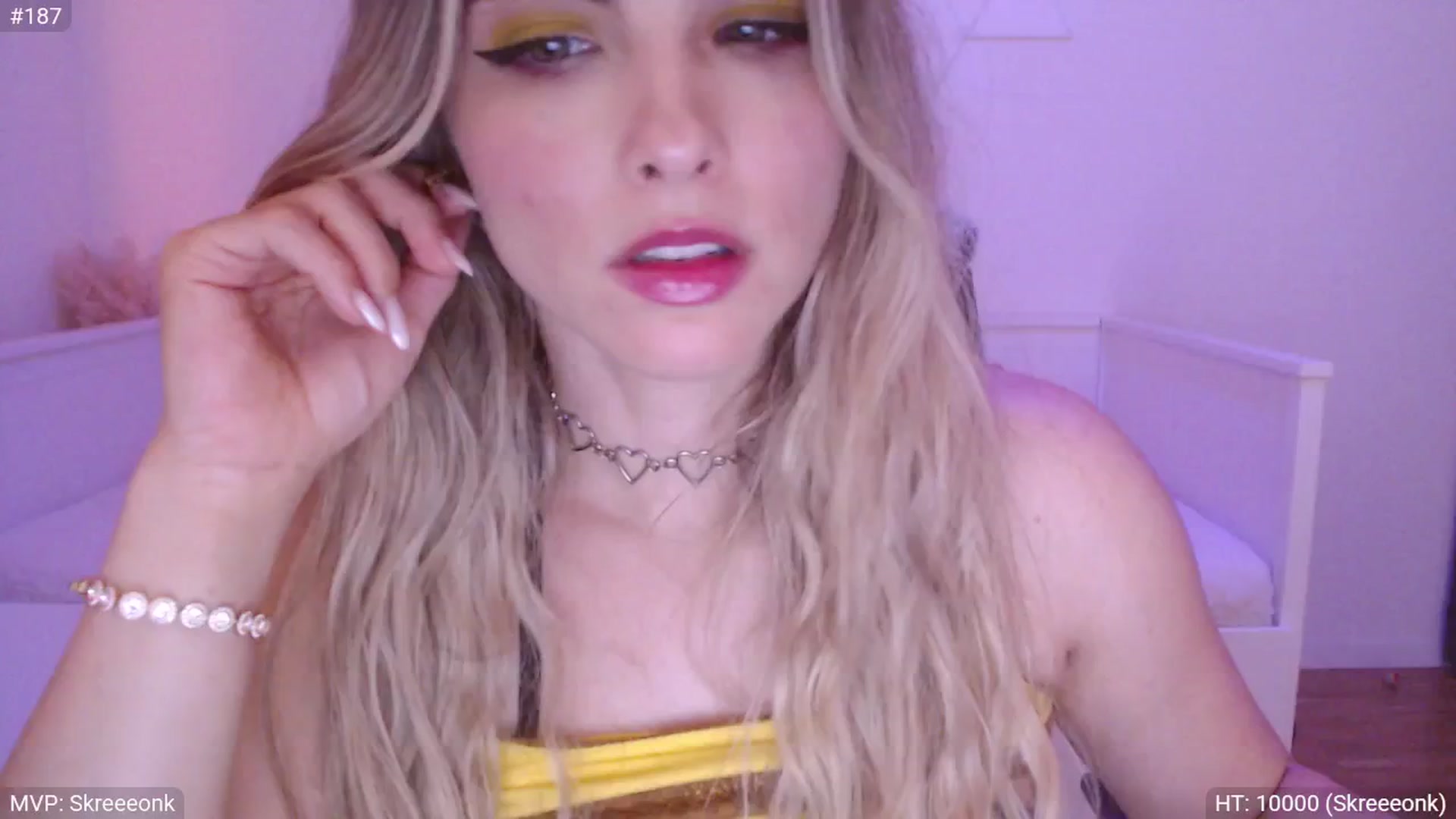 Gallery image thumbnail from StacyDoll's myfreecams stream on, 05/13/2025, 02:14 image 10 of 20