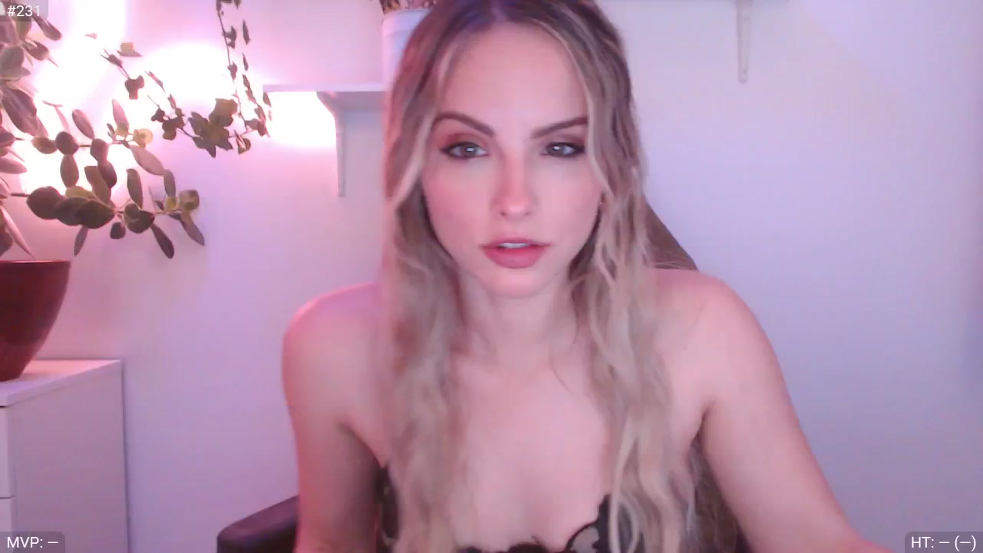 Gallery image thumbnail from StacyDoll's myfreecams stream on, 05/25/2025, 23:04 image 2 of 20
