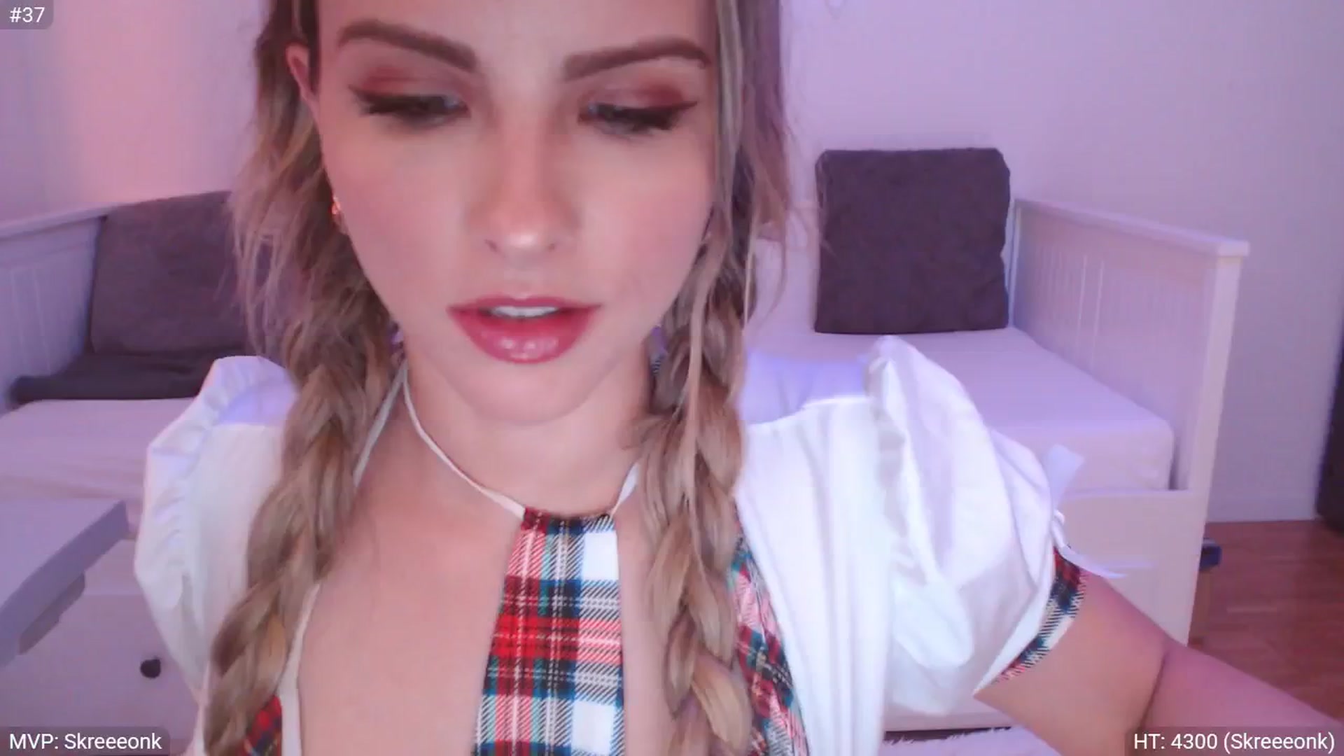 Gallery image thumbnail from StacyDoll's myfreecams stream on, 06/18/2025, 24:43 image 18 of 20