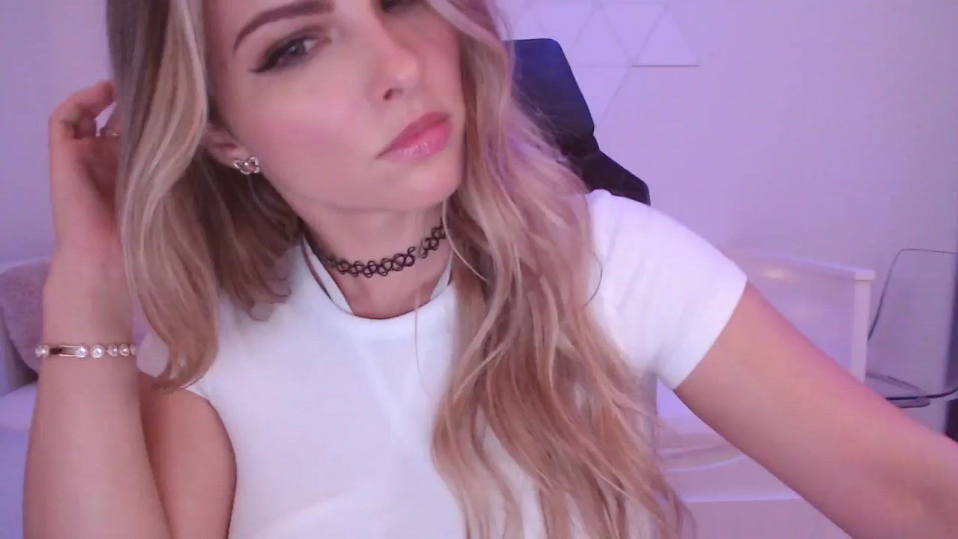 Gallery image thumbnail from StacyDoll's myfreecams stream on, 11/03/2025, 24:00 image 6 of 20