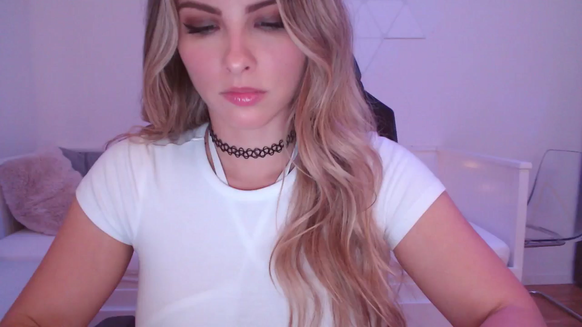 Gallery image thumbnail from StacyDoll's myfreecams stream on, 11/03/2025, 24:00 image 5 of 20