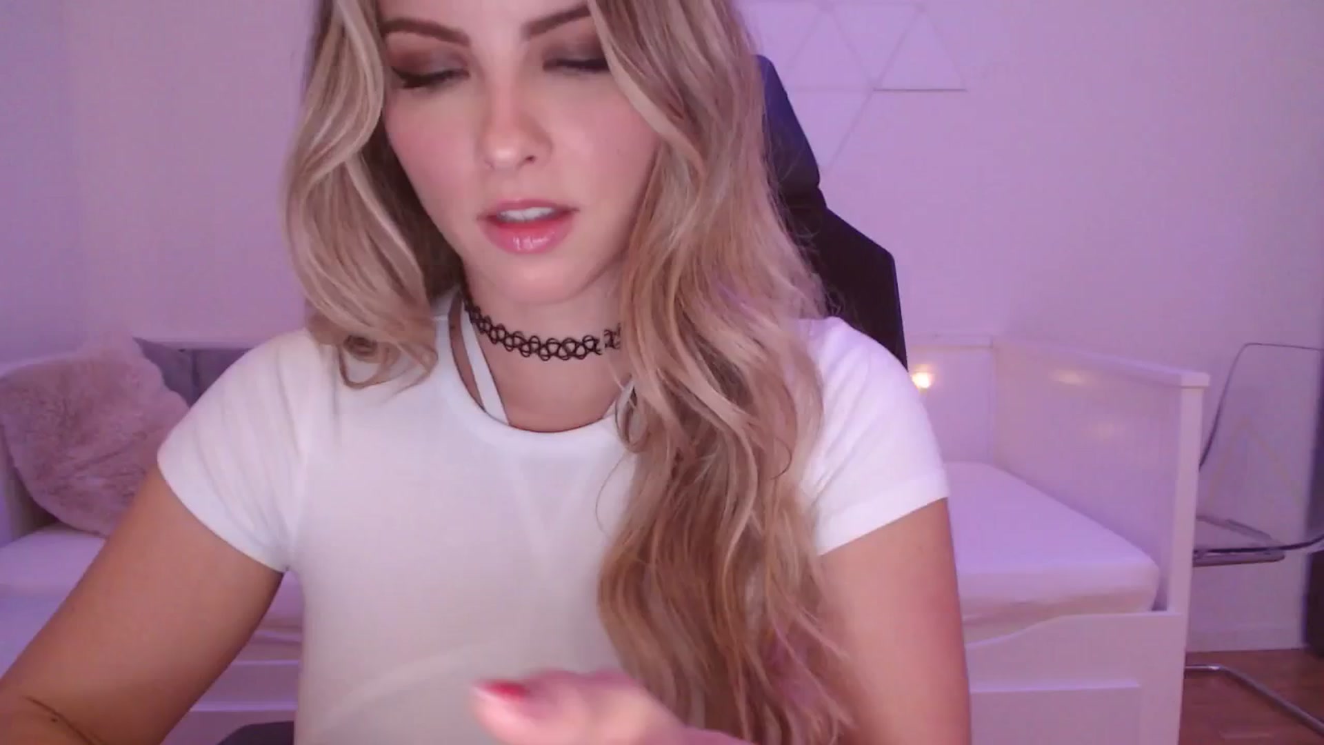Gallery image thumbnail from StacyDoll's myfreecams stream on, 11/03/2025, 24:00 image 3 of 20