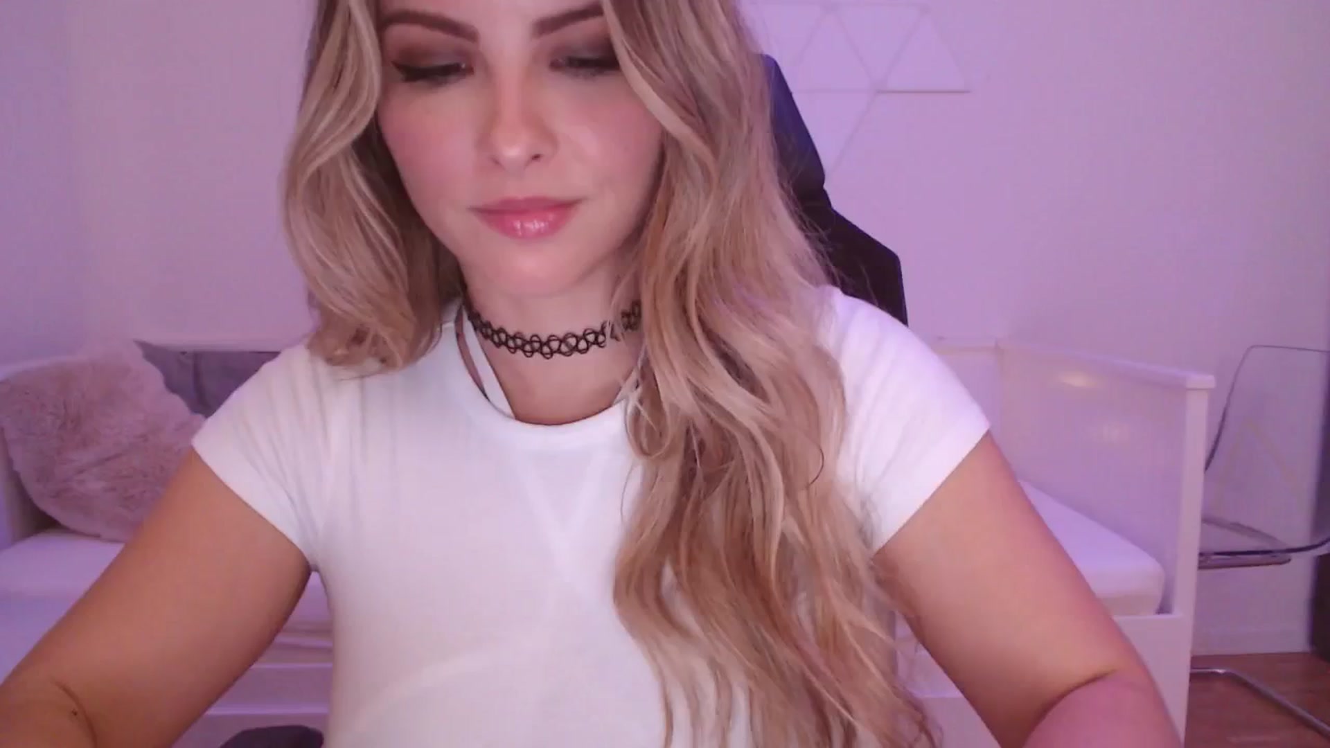 Gallery image thumbnail from StacyDoll's myfreecams stream on, 11/03/2025, 24:00 image 4 of 20