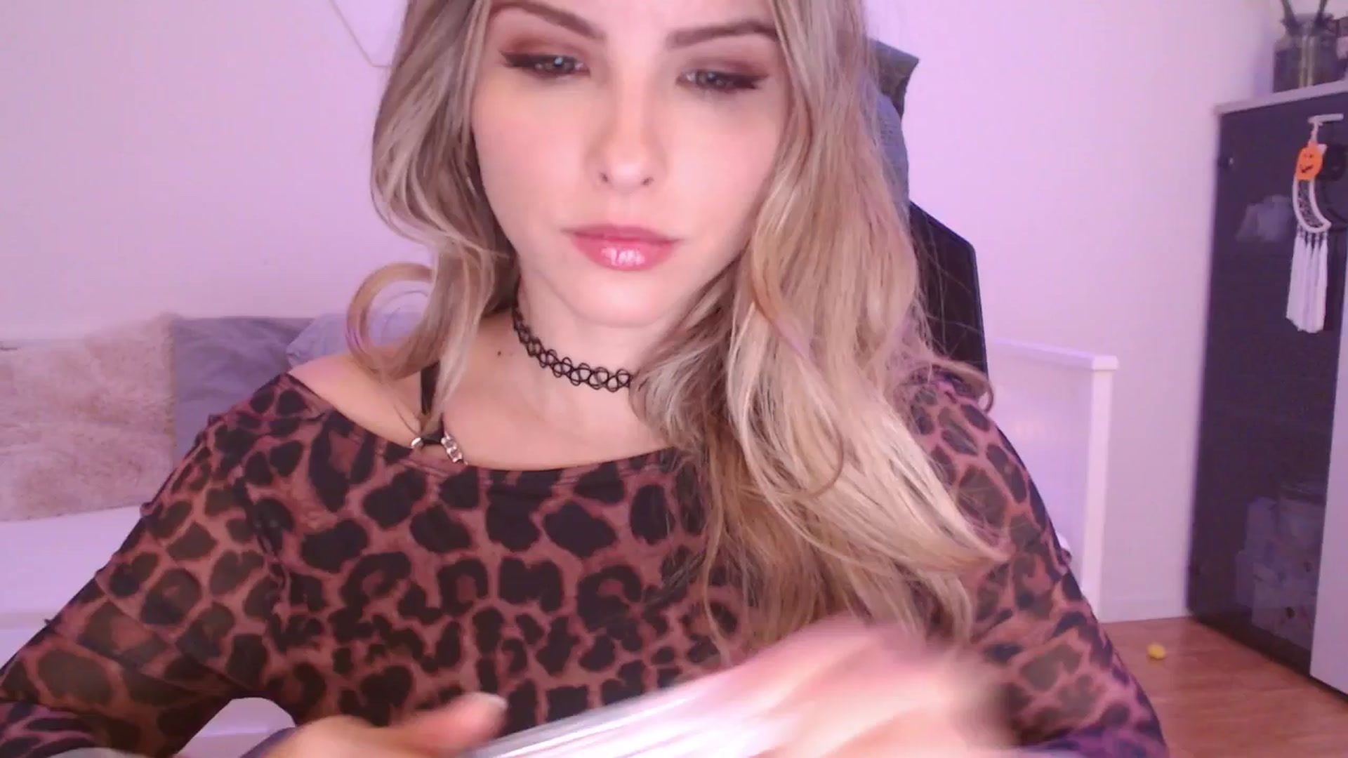 Gallery image thumbnail from StacyDoll's myfreecams stream on, 11/05/2025, 23:35 image 9 of 20