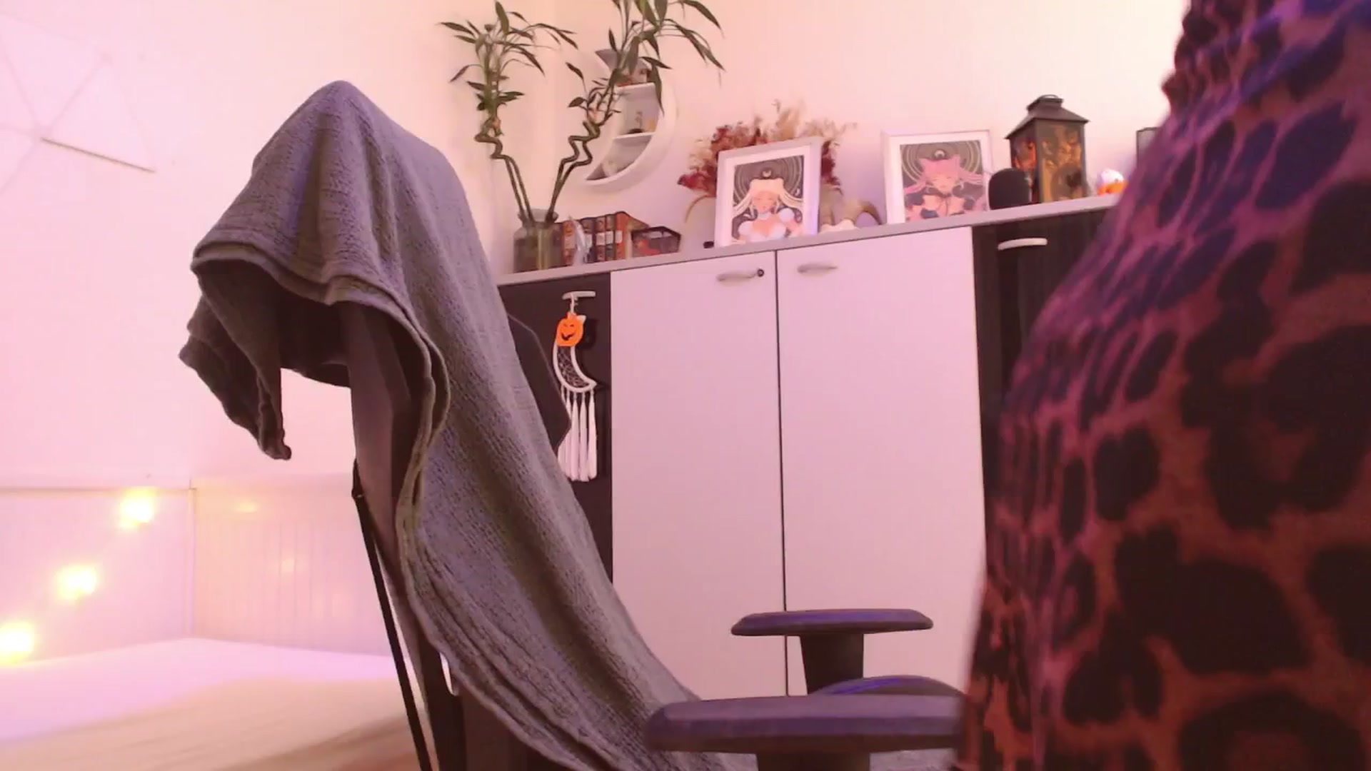 Gallery image thumbnail from StacyDoll's myfreecams stream on, 11/05/2025, 23:35 image 8 of 20
